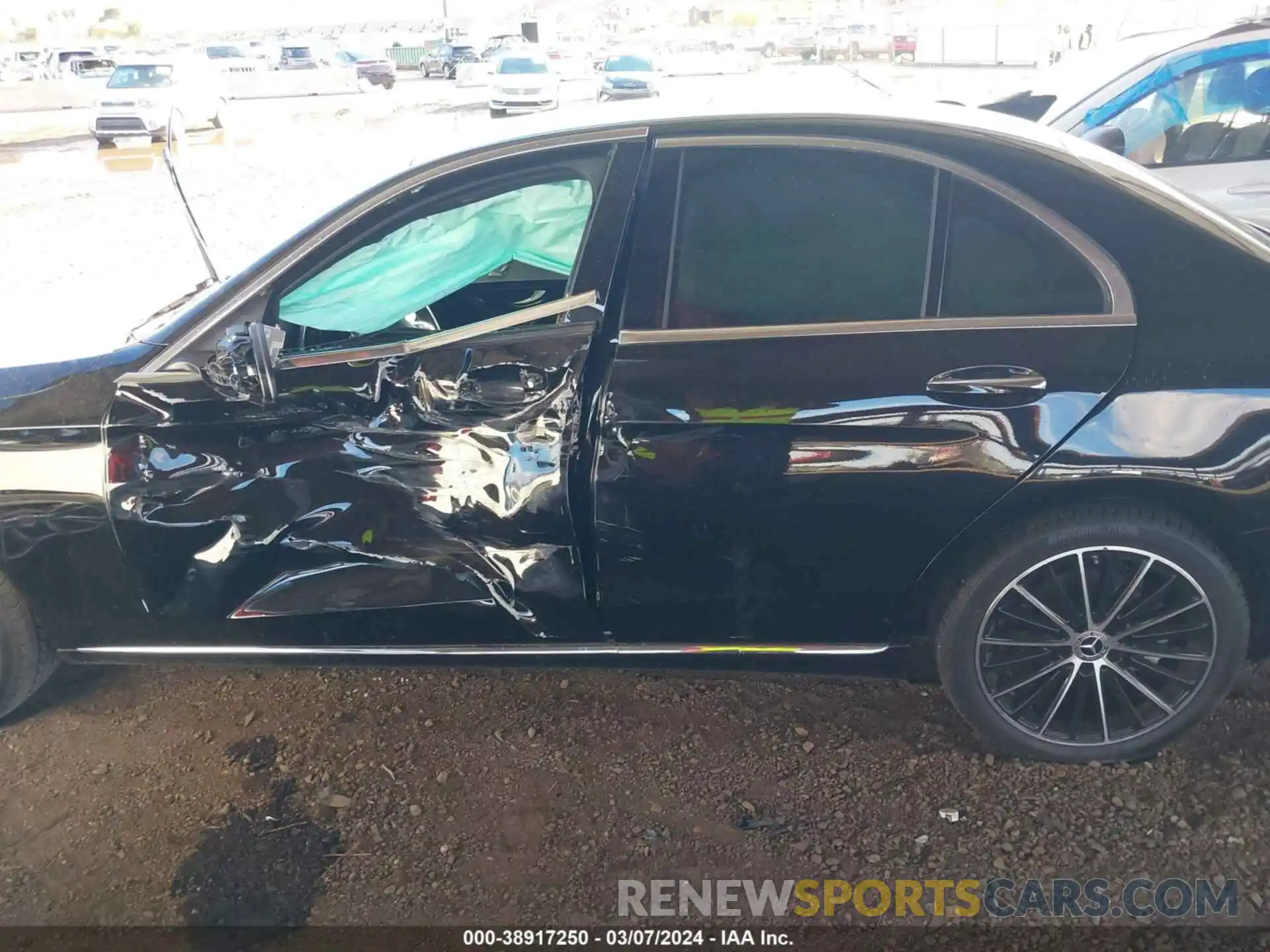 14 Photograph of a damaged car 55SWF8DB0LU325304 MERCEDES-BENZ C 300 2020