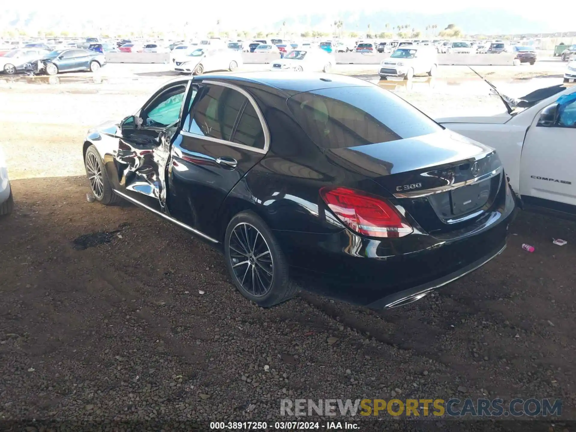 3 Photograph of a damaged car 55SWF8DB0LU325304 MERCEDES-BENZ C 300 2020