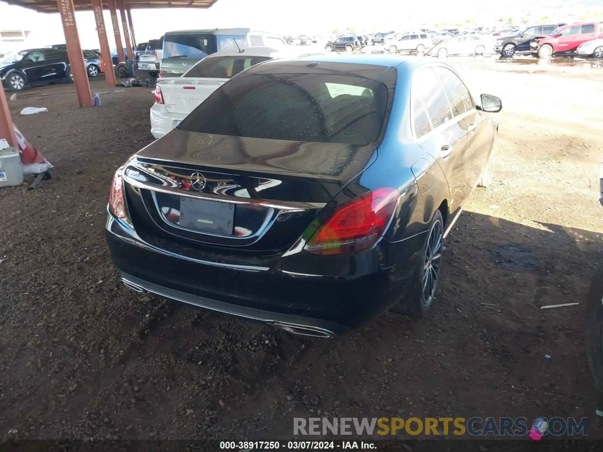 4 Photograph of a damaged car 55SWF8DB0LU325304 MERCEDES-BENZ C 300 2020