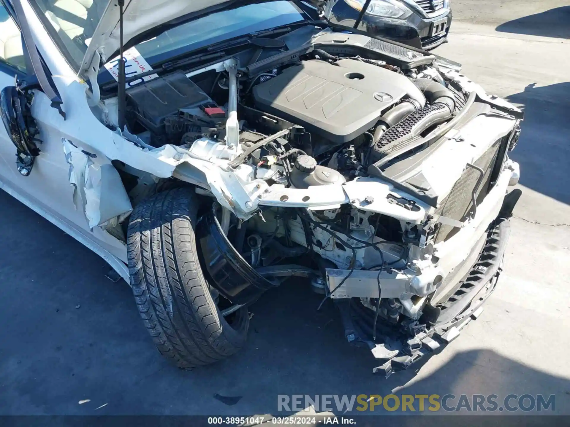 6 Photograph of a damaged car 55SWF8DB6LU330619 MERCEDES-BENZ C 300 2020