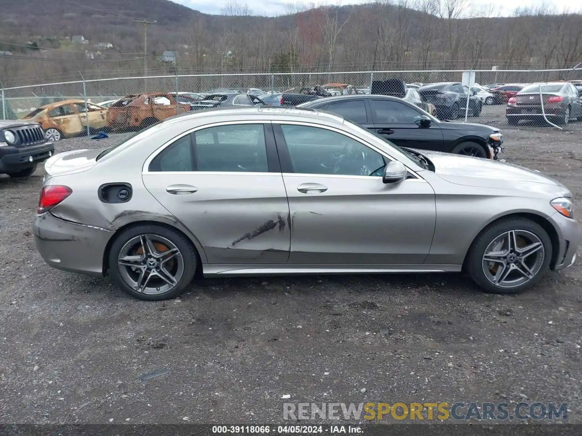 13 Photograph of a damaged car 55SWF8EB3LU326882 MERCEDES-BENZ C 300 2020