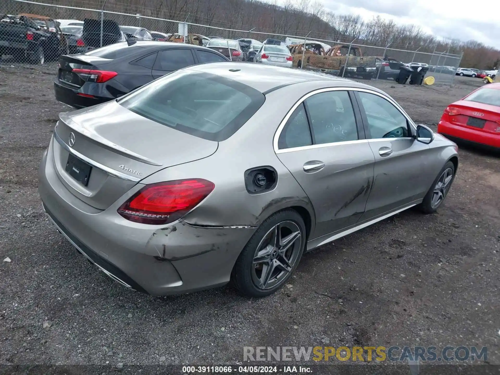 4 Photograph of a damaged car 55SWF8EB3LU326882 MERCEDES-BENZ C 300 2020