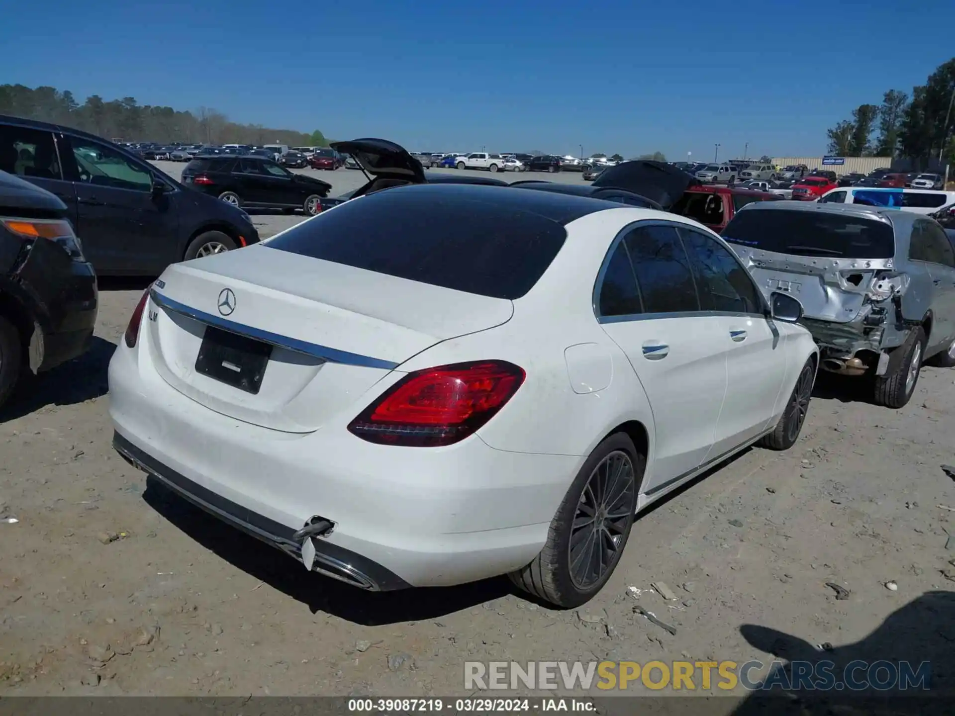 4 Photograph of a damaged car W1KWF8DB5LR588793 MERCEDES-BENZ C 300 2020