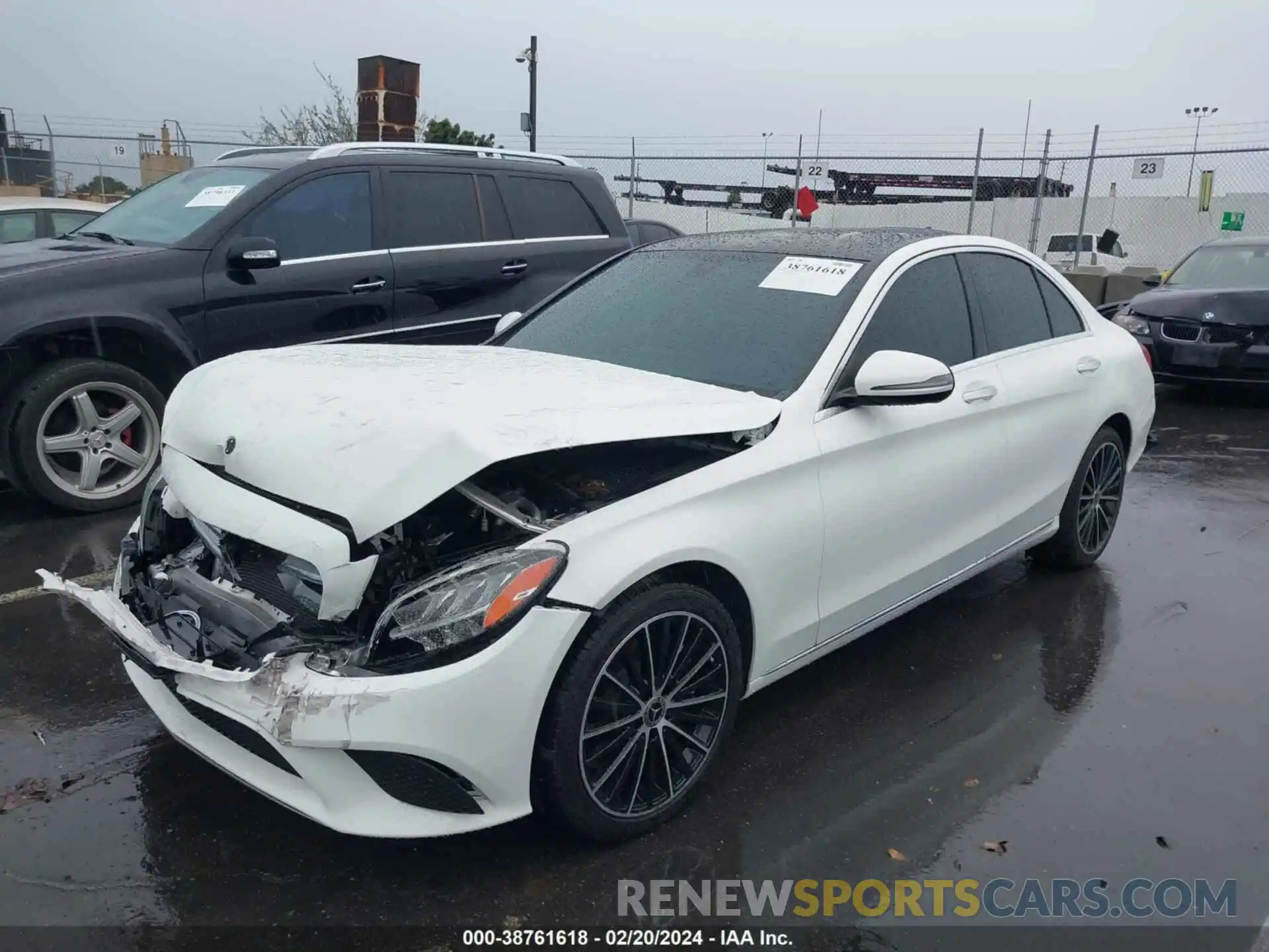 2 Photograph of a damaged car W1KWF8DB9LR589123 MERCEDES-BENZ C 300 2020