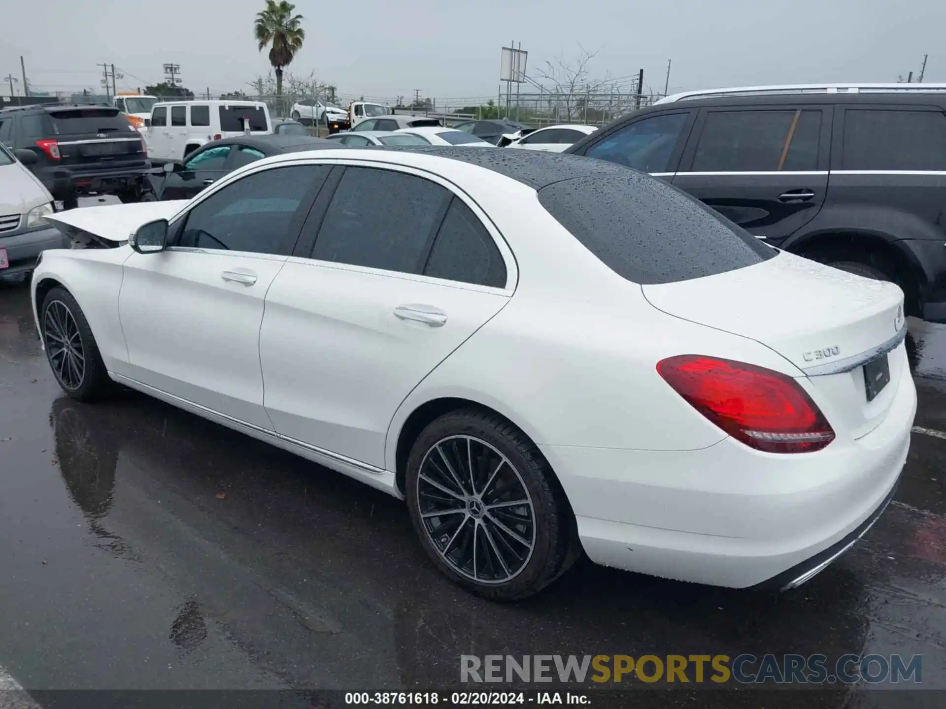 3 Photograph of a damaged car W1KWF8DB9LR589123 MERCEDES-BENZ C 300 2020