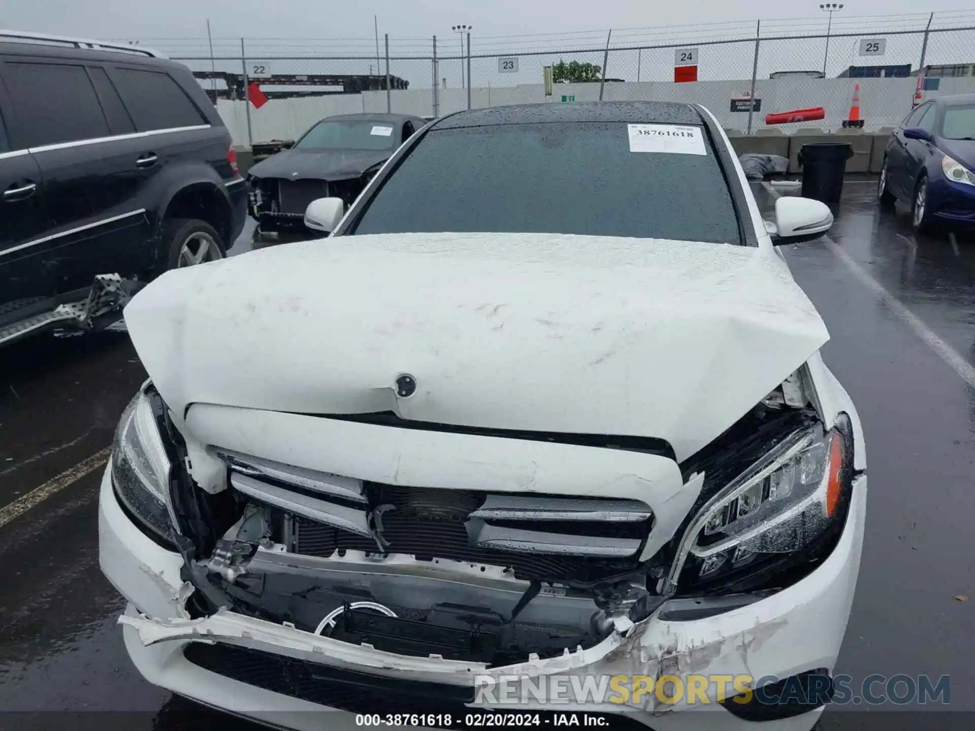 6 Photograph of a damaged car W1KWF8DB9LR589123 MERCEDES-BENZ C 300 2020