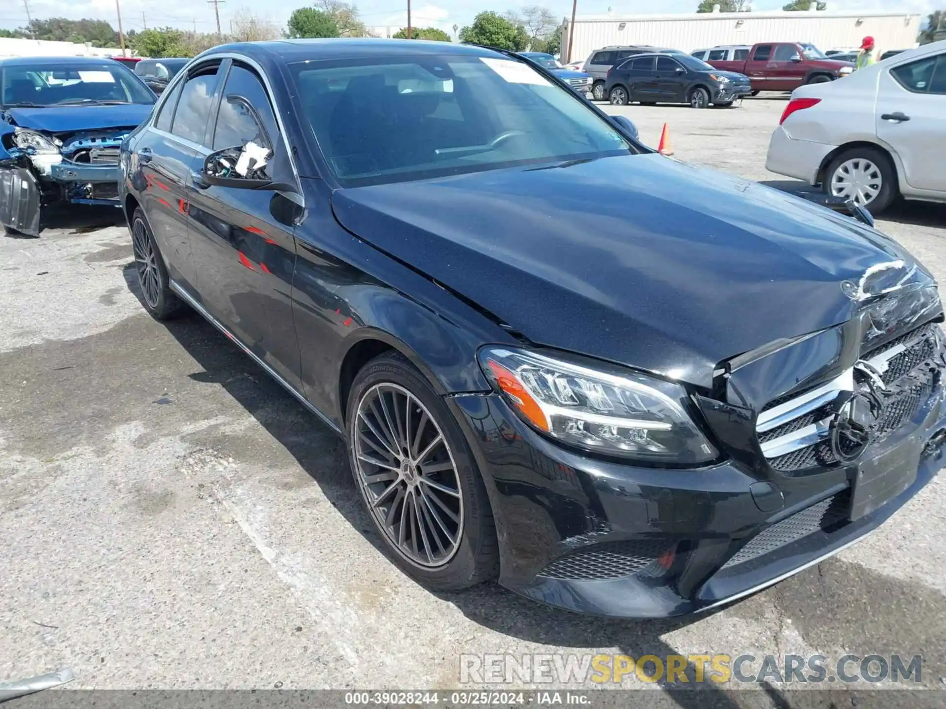 1 Photograph of a damaged car W1KWF8DB9LR602081 MERCEDES-BENZ C 300 2020