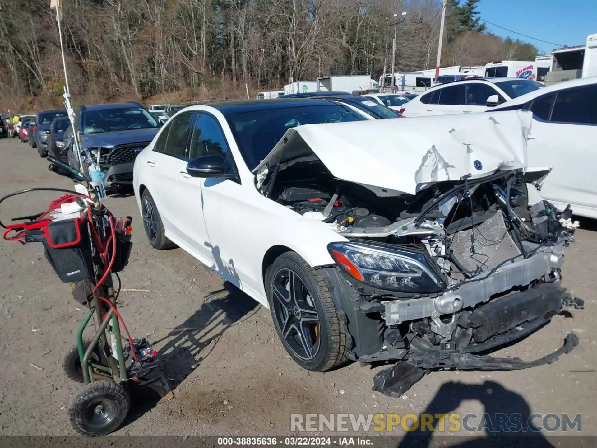 1 Photograph of a damaged car WDDWF8EB4LR562586 MERCEDES-BENZ C 300 2020