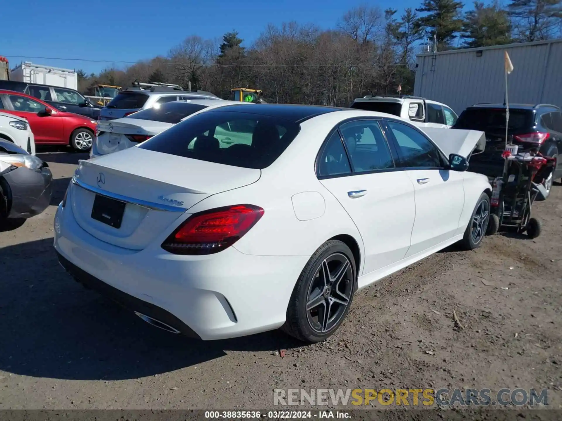 4 Photograph of a damaged car WDDWF8EB4LR562586 MERCEDES-BENZ C 300 2020