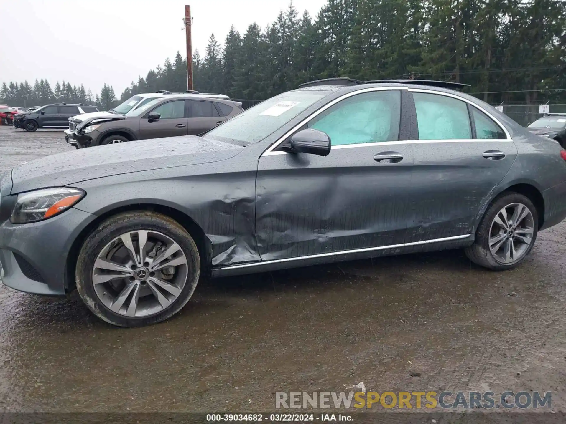 13 Photograph of a damaged car WDDWF8EB5LR546574 MERCEDES-BENZ C 300 2020