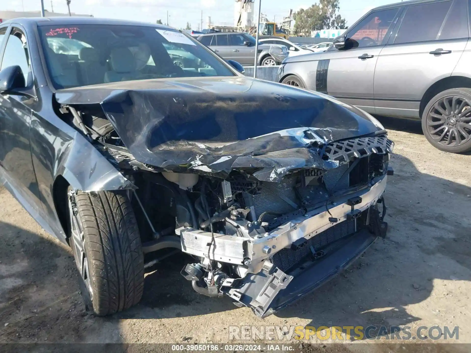 6 Photograph of a damaged car W1KAF4GB8NR011984 MERCEDES-BENZ C 300 2022