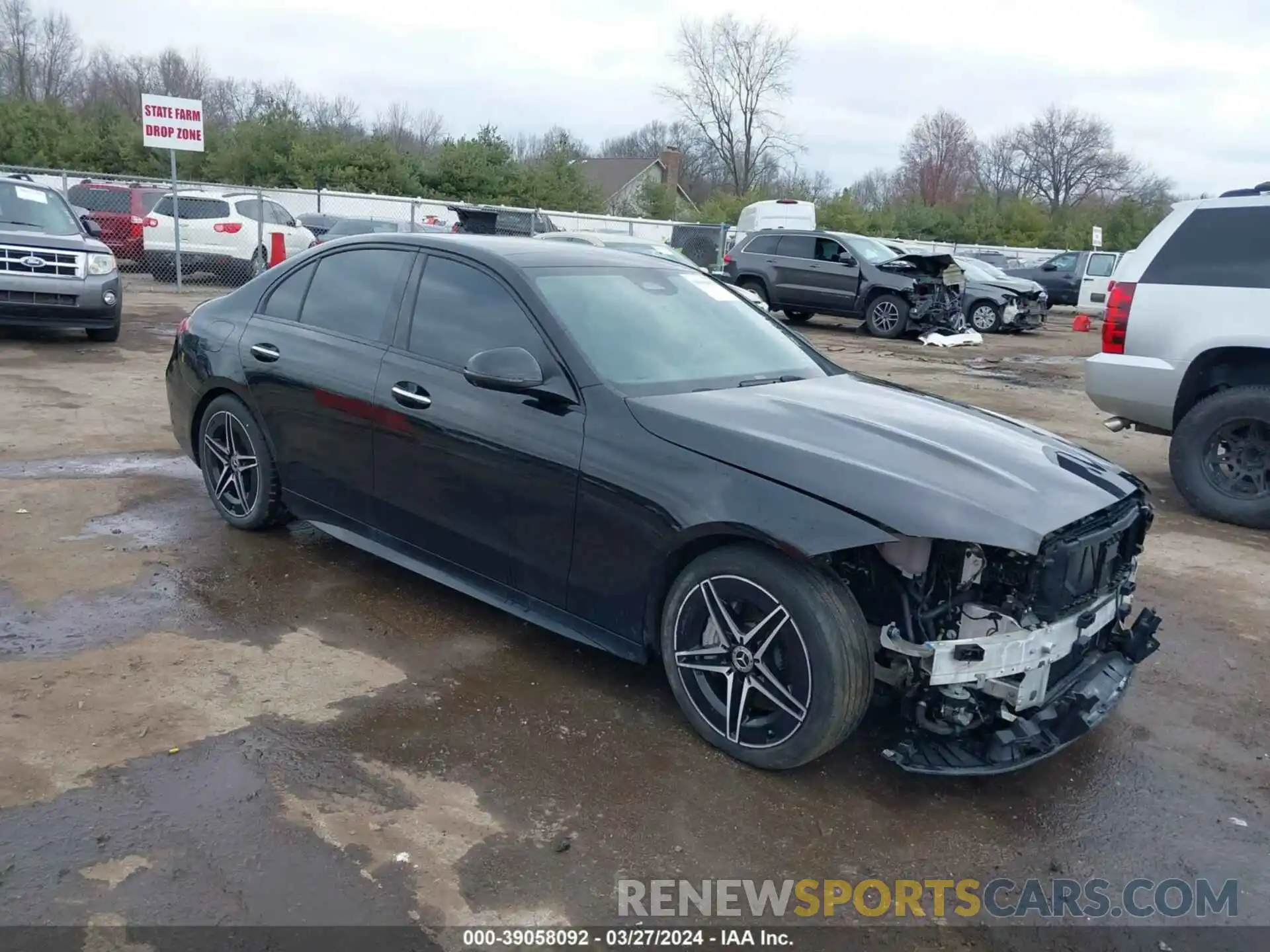 1 Photograph of a damaged car W1KAF4HB1NR056196 MERCEDES-BENZ C 300 2022