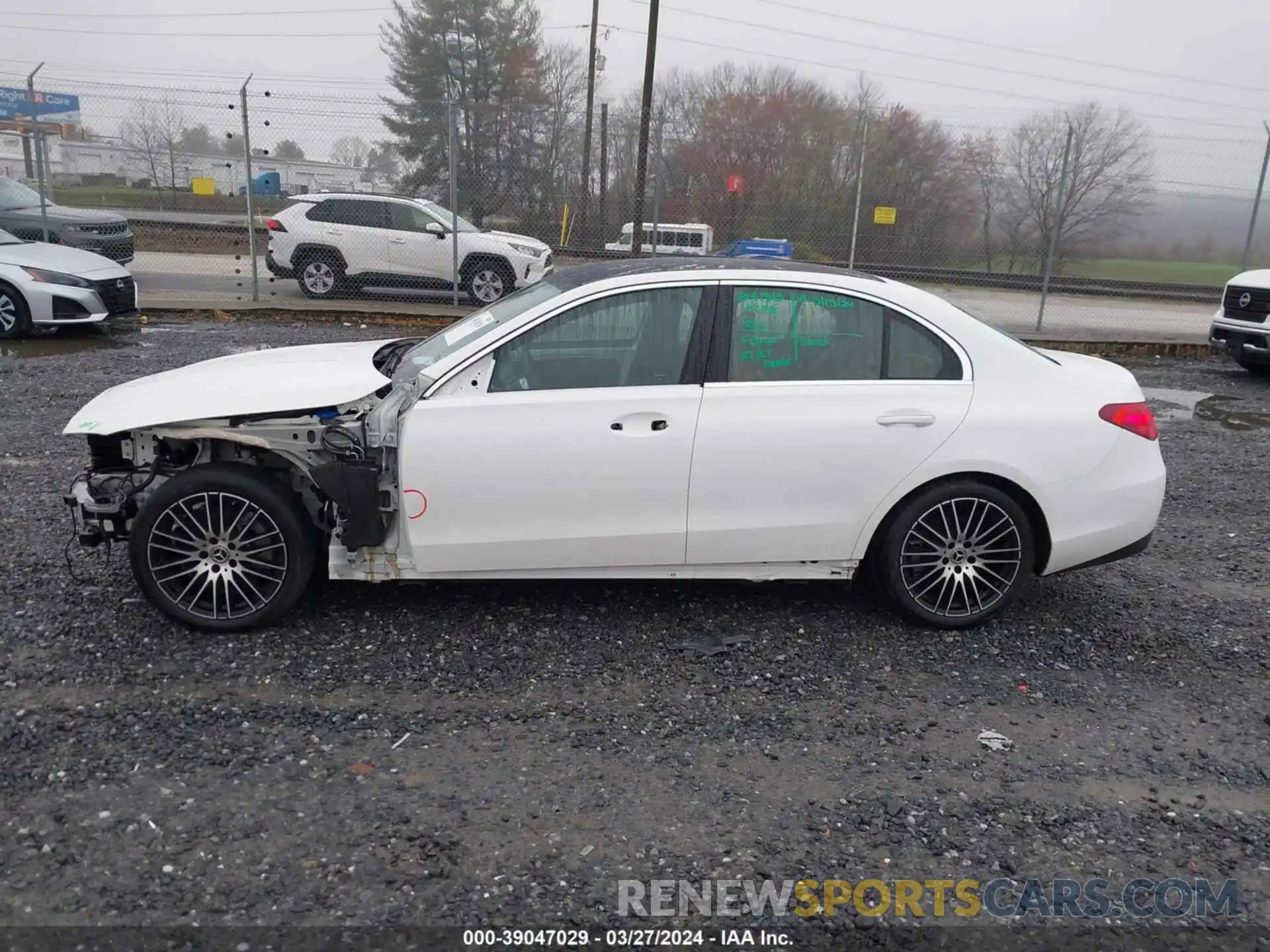 15 Photograph of a damaged car W1KAF4HB5NR038820 MERCEDES-BENZ C 300 2022