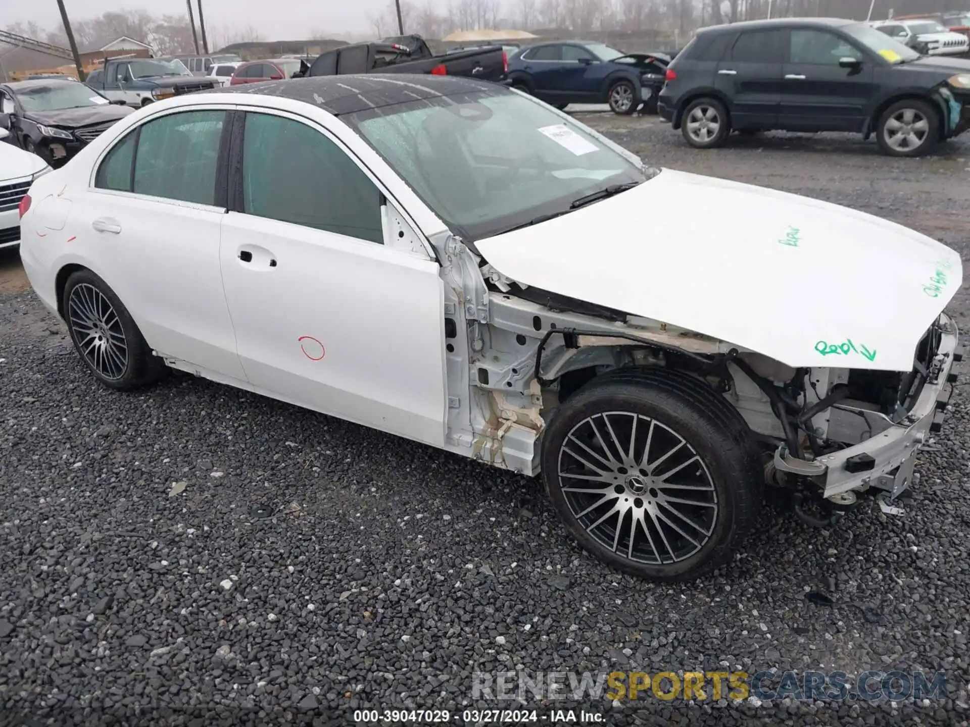 18 Photograph of a damaged car W1KAF4HB5NR038820 MERCEDES-BENZ C 300 2022