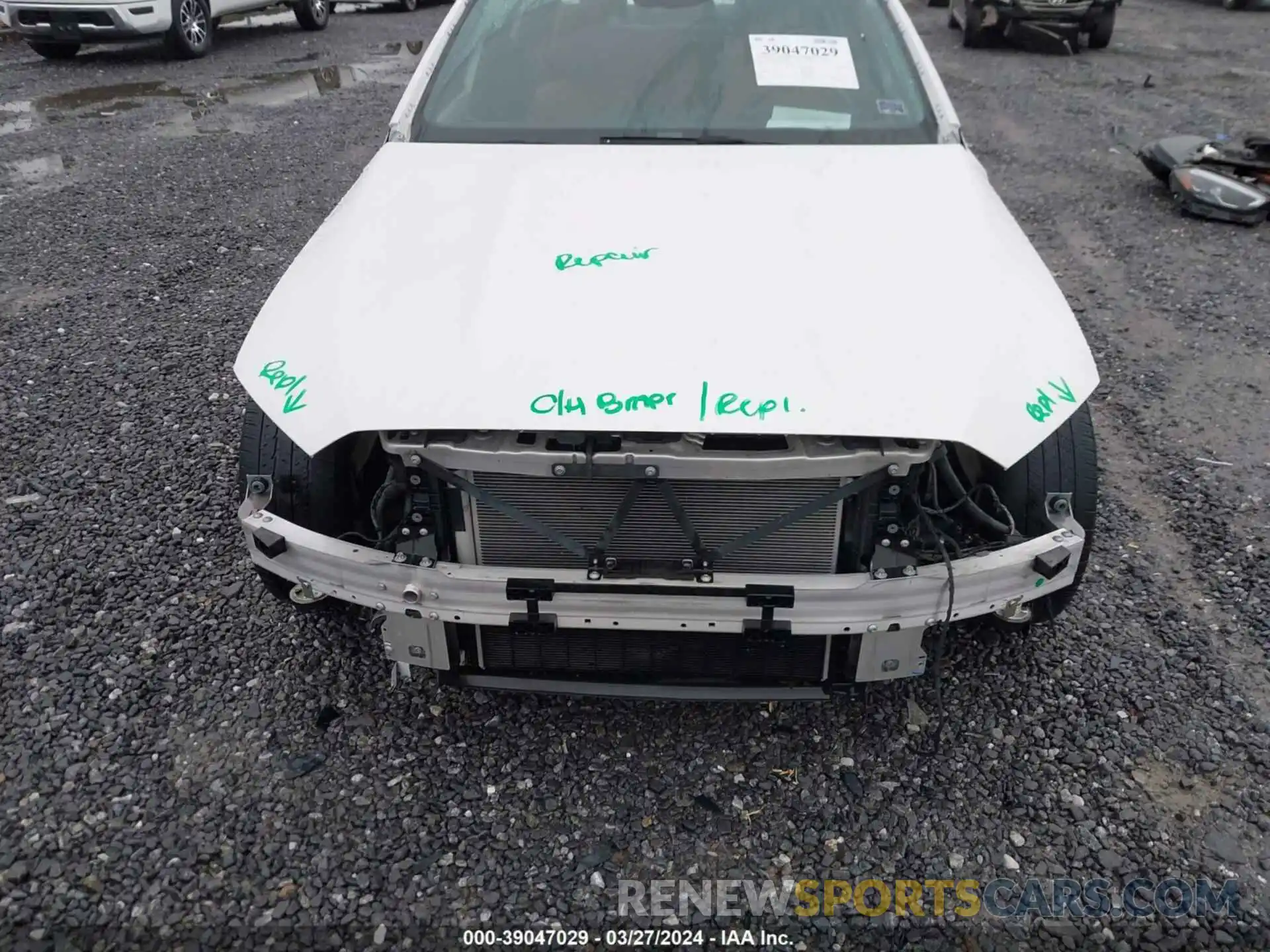 19 Photograph of a damaged car W1KAF4HB5NR038820 MERCEDES-BENZ C 300 2022