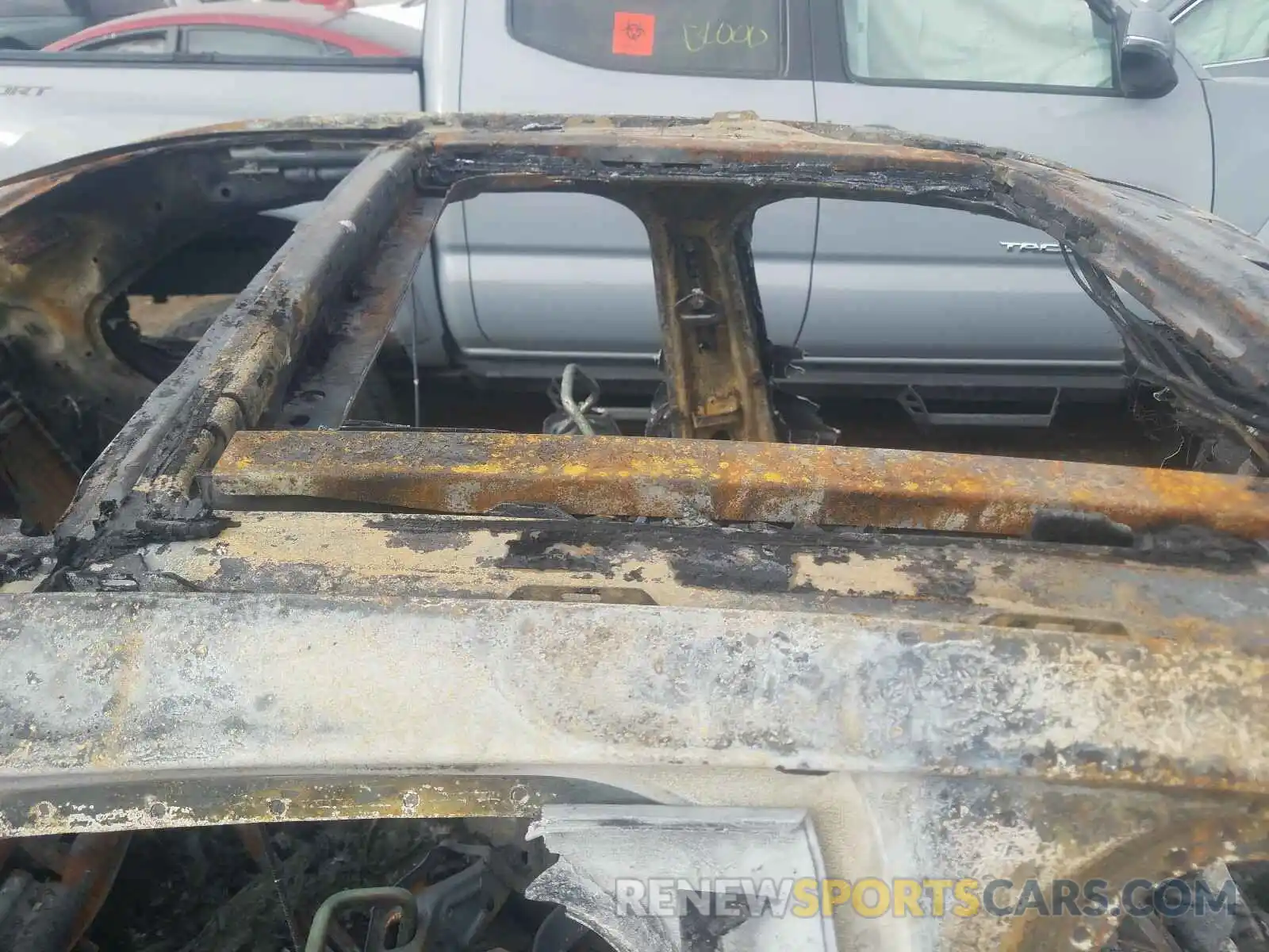 9 Photograph of a damaged car 55SWF6EB3KU293823 MERCEDES-BENZ C 43 AMG 2019