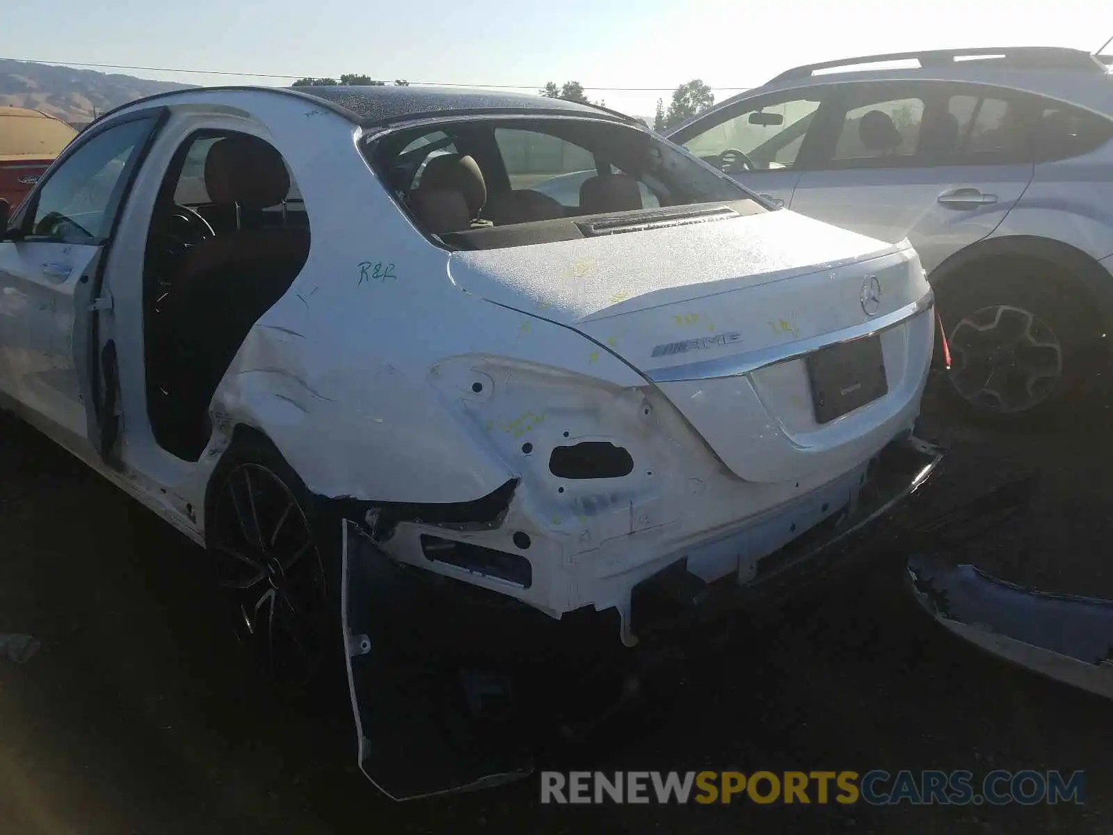 9 Photograph of a damaged car 55SWF6EB7KU305553 MERCEDES-BENZ C 43 AMG 2019