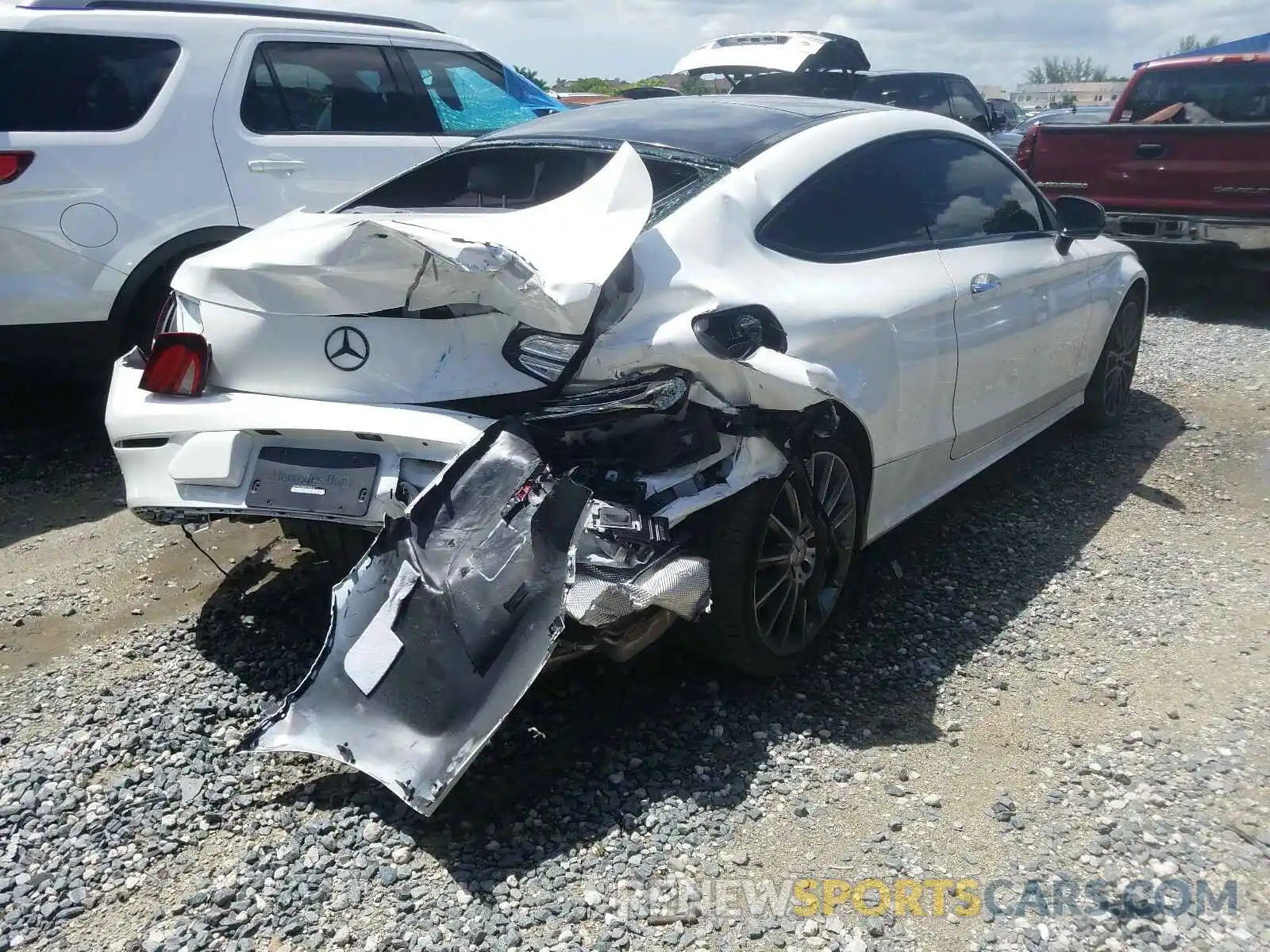 4 Фотография поврежденного автомобиля WDDWJ6EB0KF799868 MERCEDES-BENZ C 43 AMG 2019