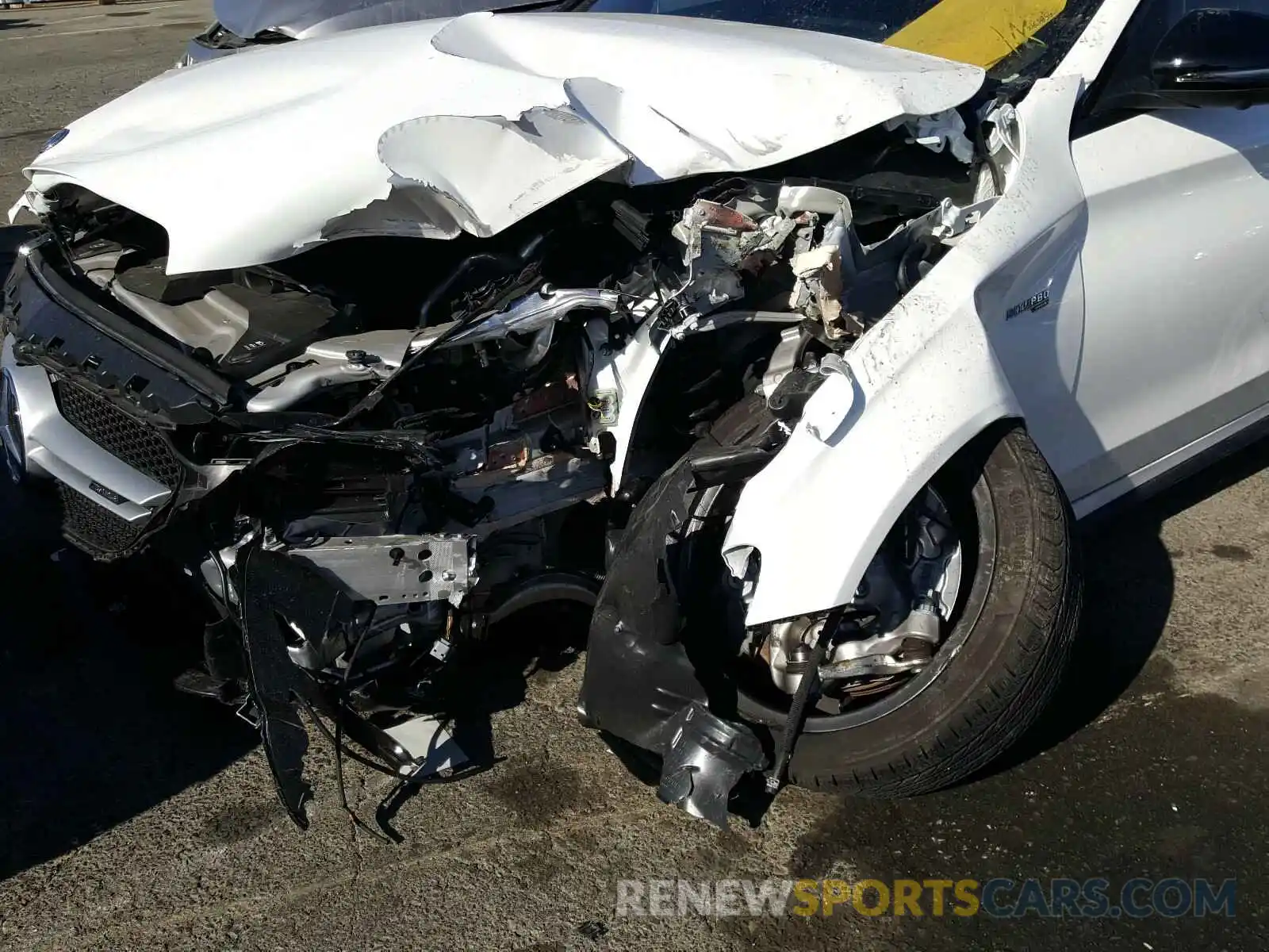 9 Photograph of a damaged car WDDWF6EB9LR555945 MERCEDES-BENZ C 43 AMG 2020