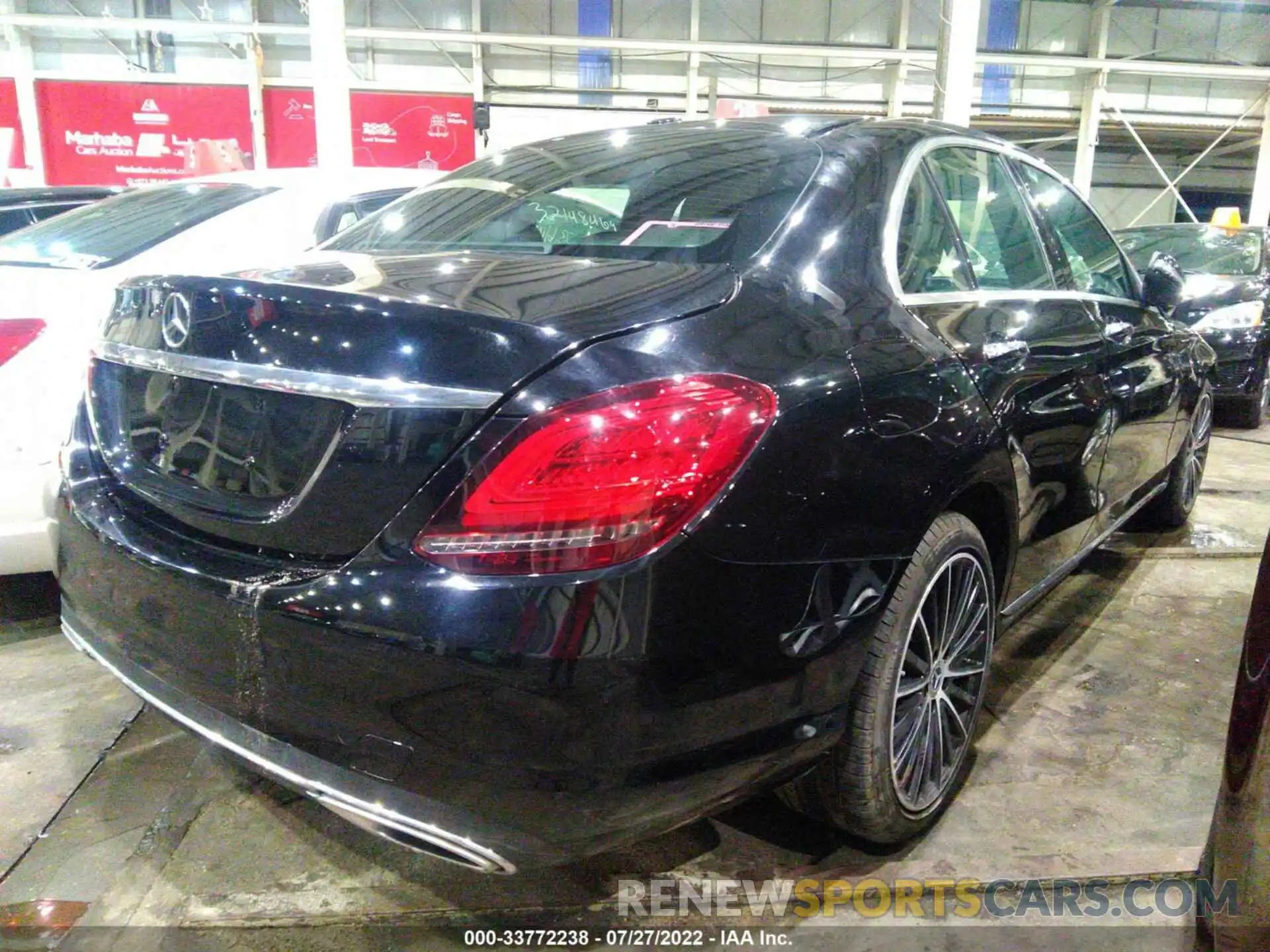 4 Photograph of a damaged car 00DWF8DB5KR484822 MERCEDES-BENZ C-CLASS 2019