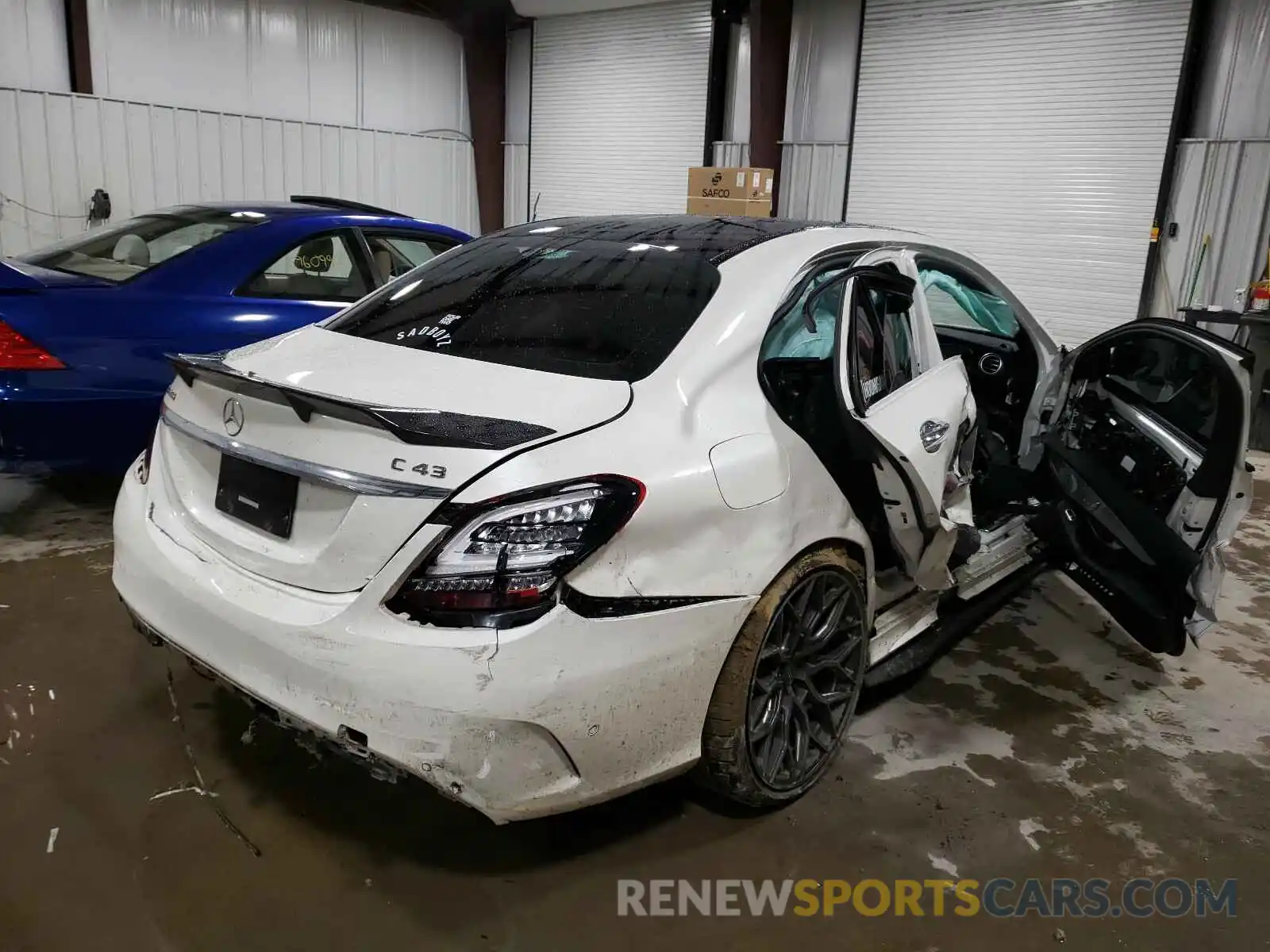 4 Photograph of a damaged car 55SWF6EB0KU287493 MERCEDES-BENZ C CLASS 2019