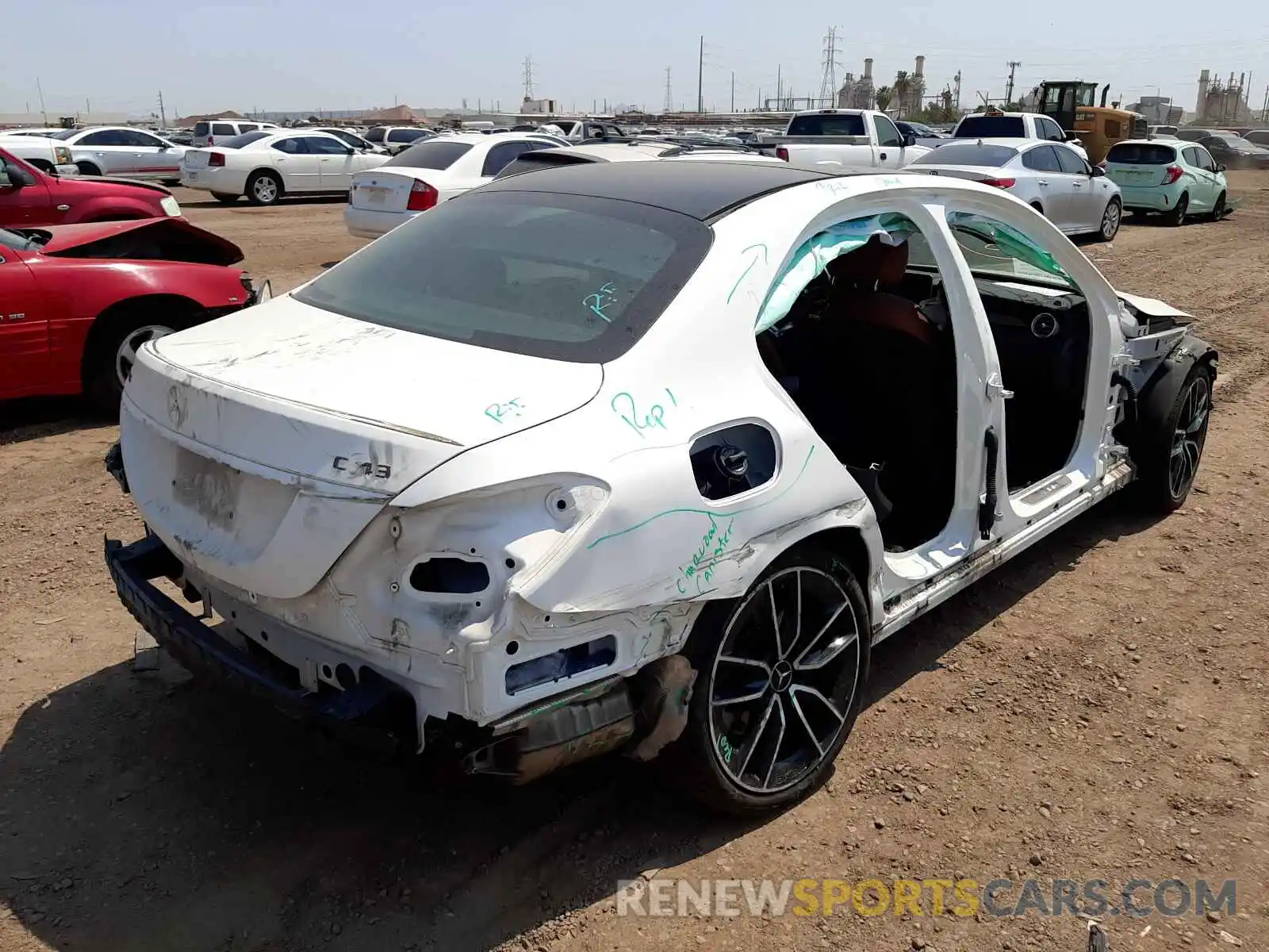 4 Photograph of a damaged car 55SWF6EB4KU284273 MERCEDES-BENZ C CLASS 2019