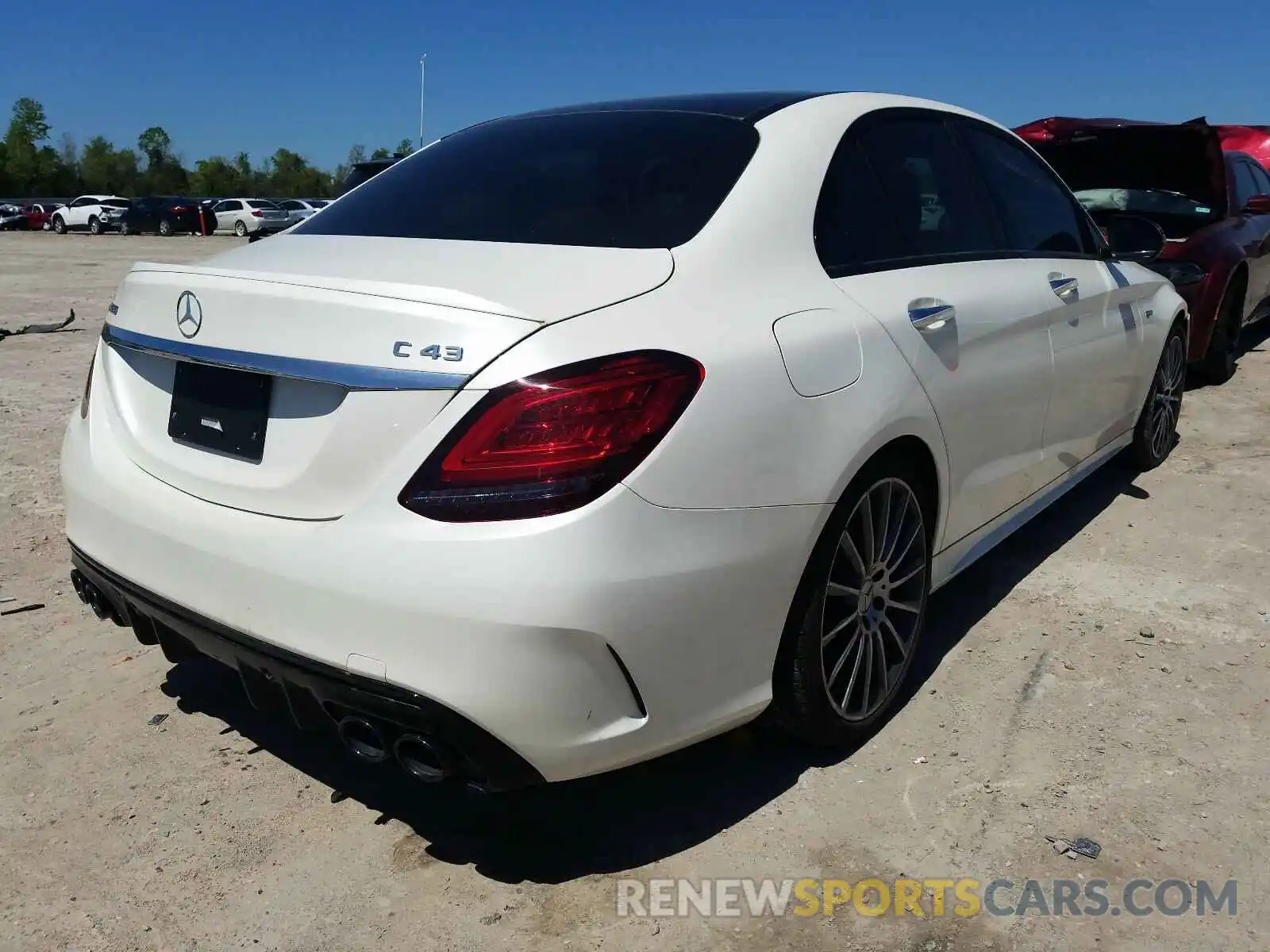 4 Photograph of a damaged car 55SWF6EB4KU284838 MERCEDES-BENZ C CLASS 2019