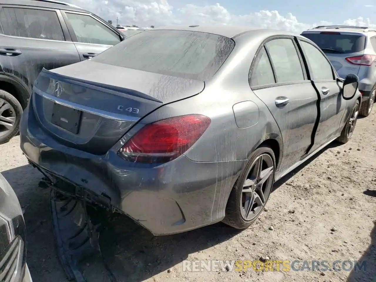 4 Photograph of a damaged car 55SWF6EB4KU315828 MERCEDES-BENZ C-CLASS 2019