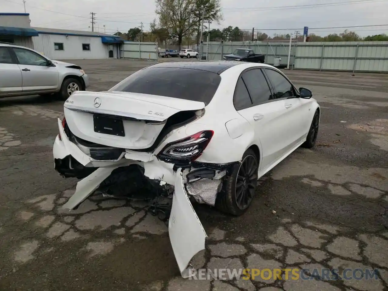 4 Photograph of a damaged car 55SWF6EB5KU299395 MERCEDES-BENZ C-CLASS 2019