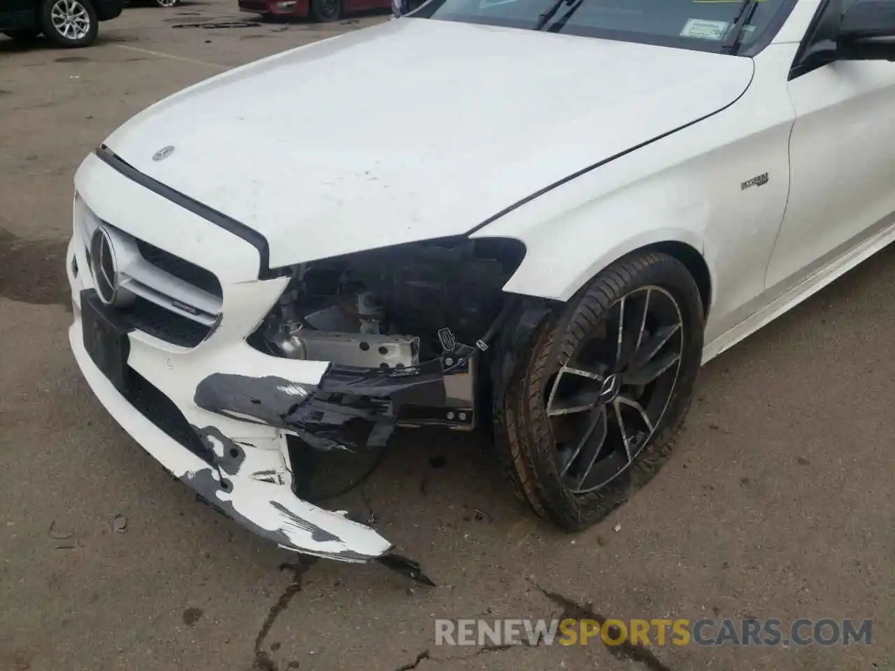 9 Photograph of a damaged car 55SWF6EB7KU318657 MERCEDES-BENZ C-CLASS 2019