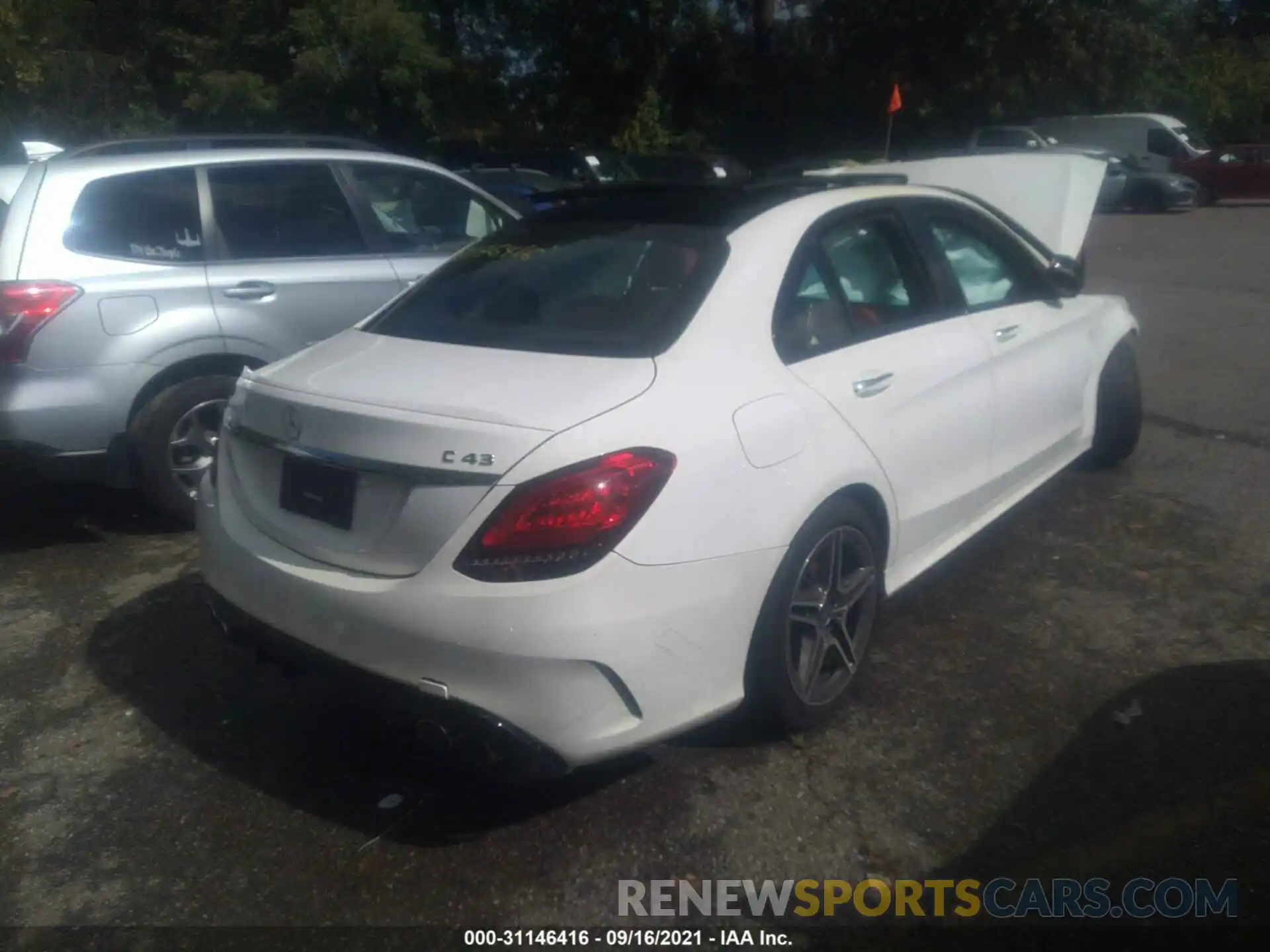 4 Photograph of a damaged car 55SWF6EB8KU318988 MERCEDES-BENZ C-CLASS 2019