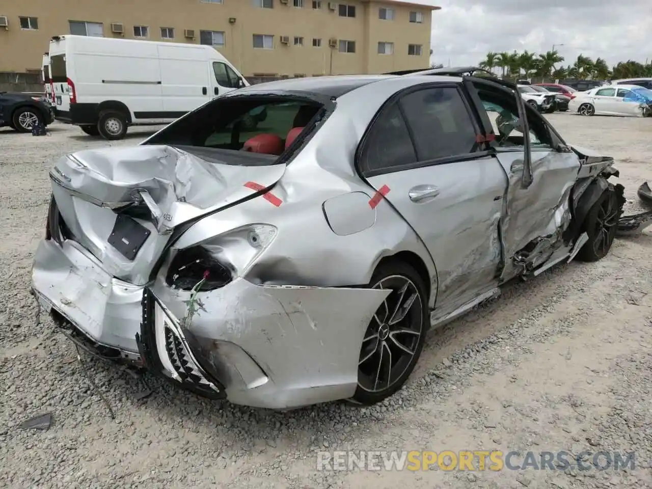 4 Photograph of a damaged car 55SWF6EB9KU295219 MERCEDES-BENZ C-CLASS 2019