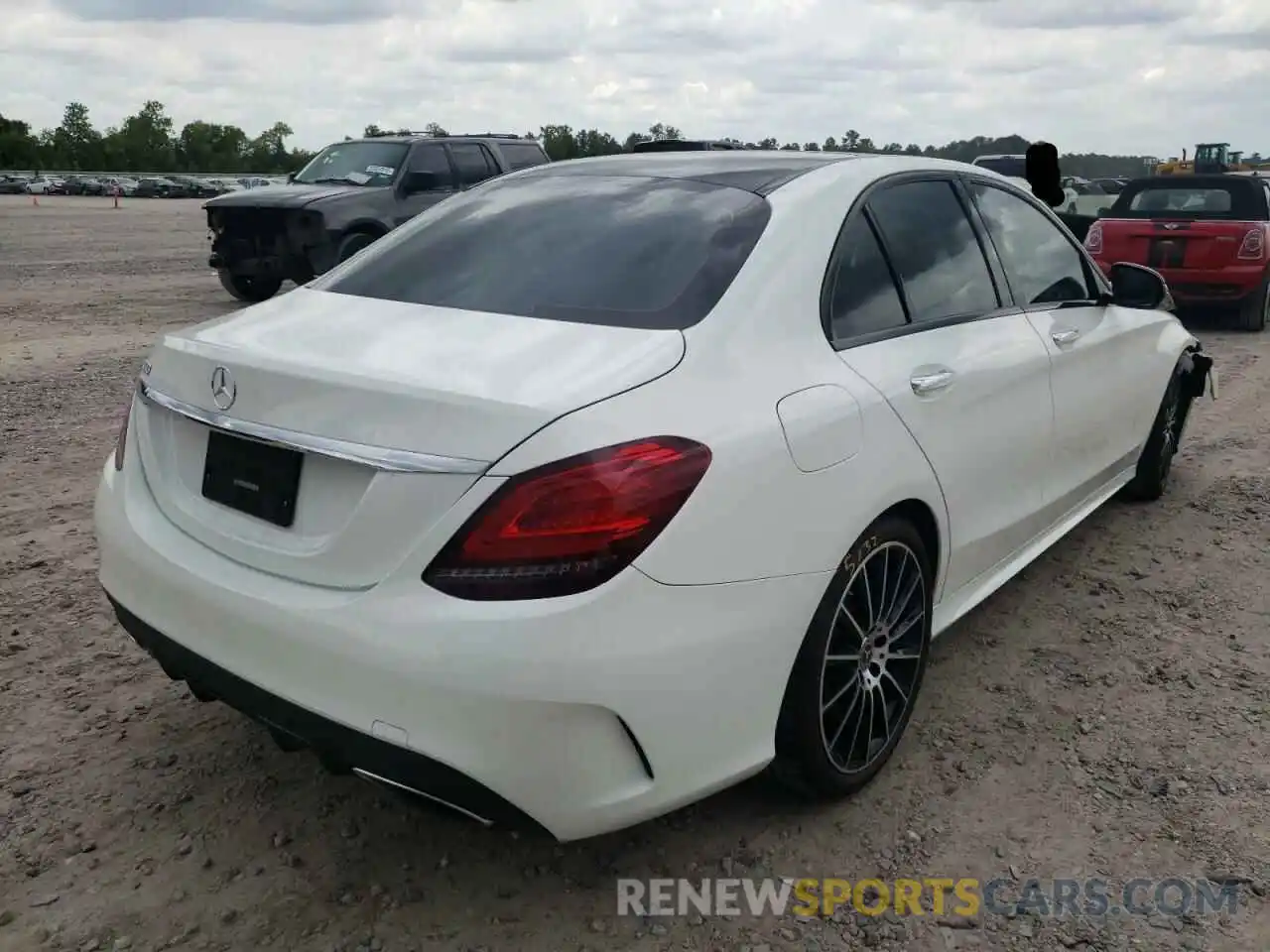 4 Photograph of a damaged car 55SWF8DB0KU284977 MERCEDES-BENZ C-CLASS 2019