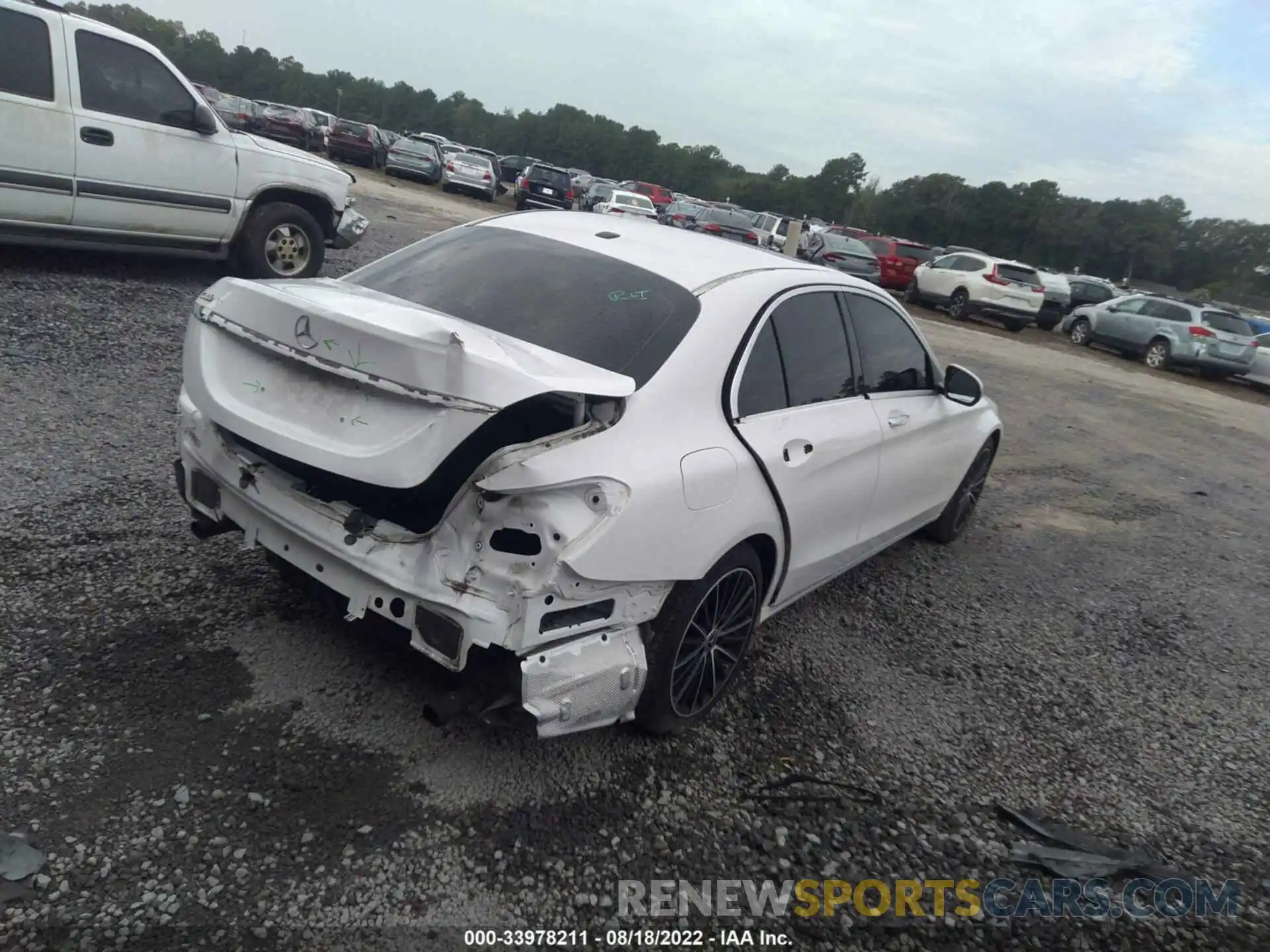 4 Photograph of a damaged car 55SWF8DB0KU288060 MERCEDES-BENZ C-CLASS 2019