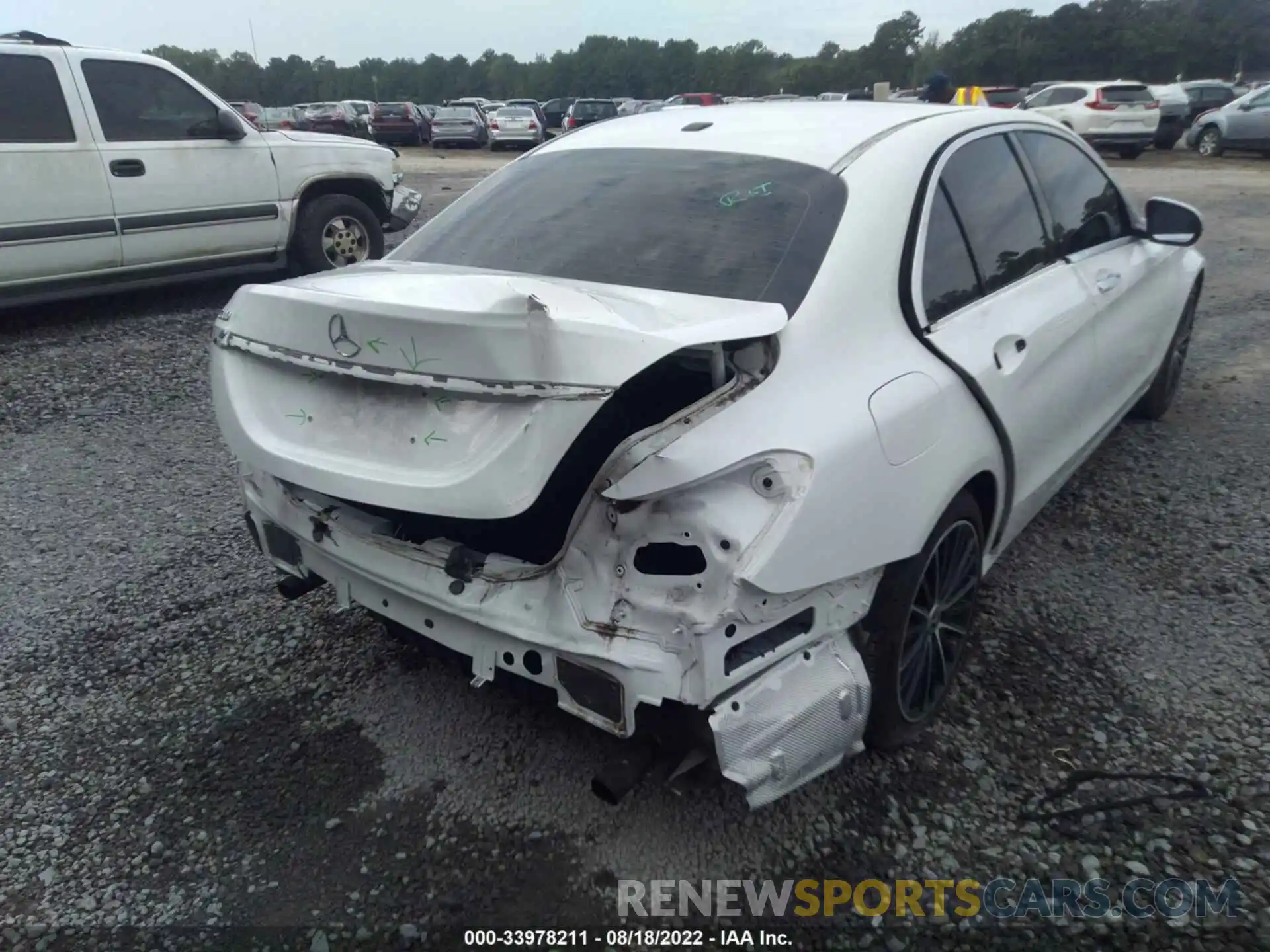 6 Photograph of a damaged car 55SWF8DB0KU288060 MERCEDES-BENZ C-CLASS 2019