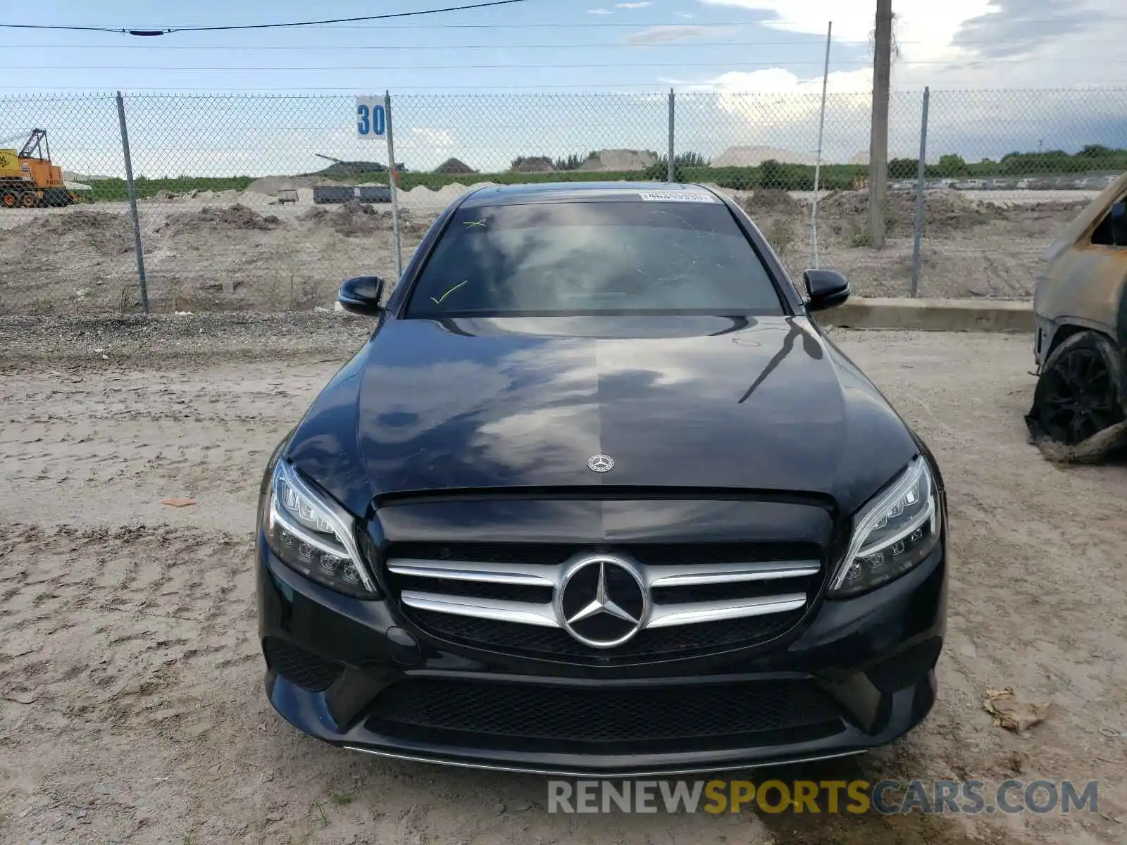 9 Photograph of a damaged car 55SWF8DB0KU288141 MERCEDES-BENZ C CLASS 2019