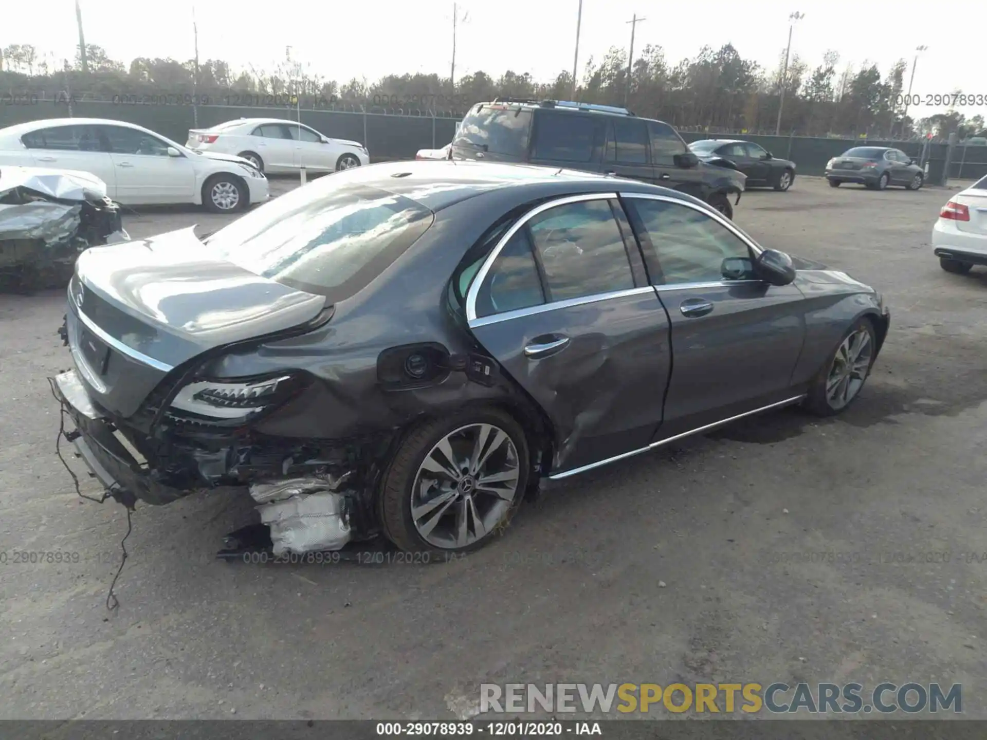 4 Photograph of a damaged car 55SWF8DB0KU288687 MERCEDES-BENZ C-CLASS 2019