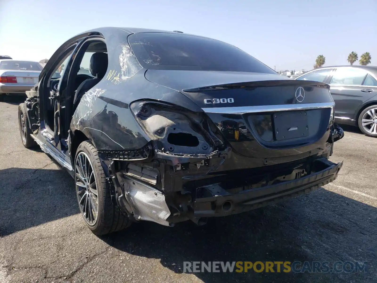 3 Photograph of a damaged car 55SWF8DB0KU288933 MERCEDES-BENZ C-CLASS 2019