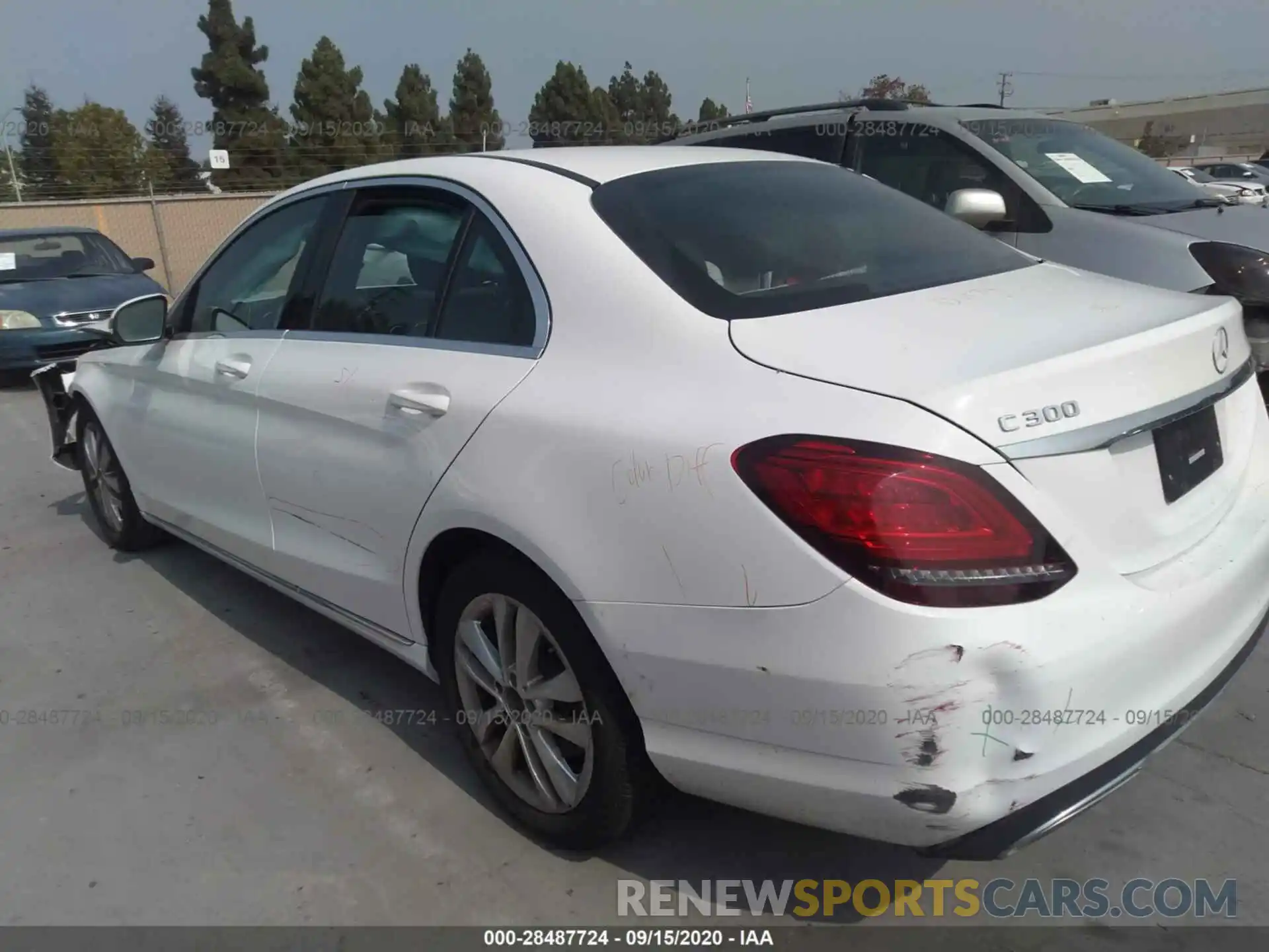 3 Photograph of a damaged car 55SWF8DB0KU291783 MERCEDES-BENZ C-CLASS 2019