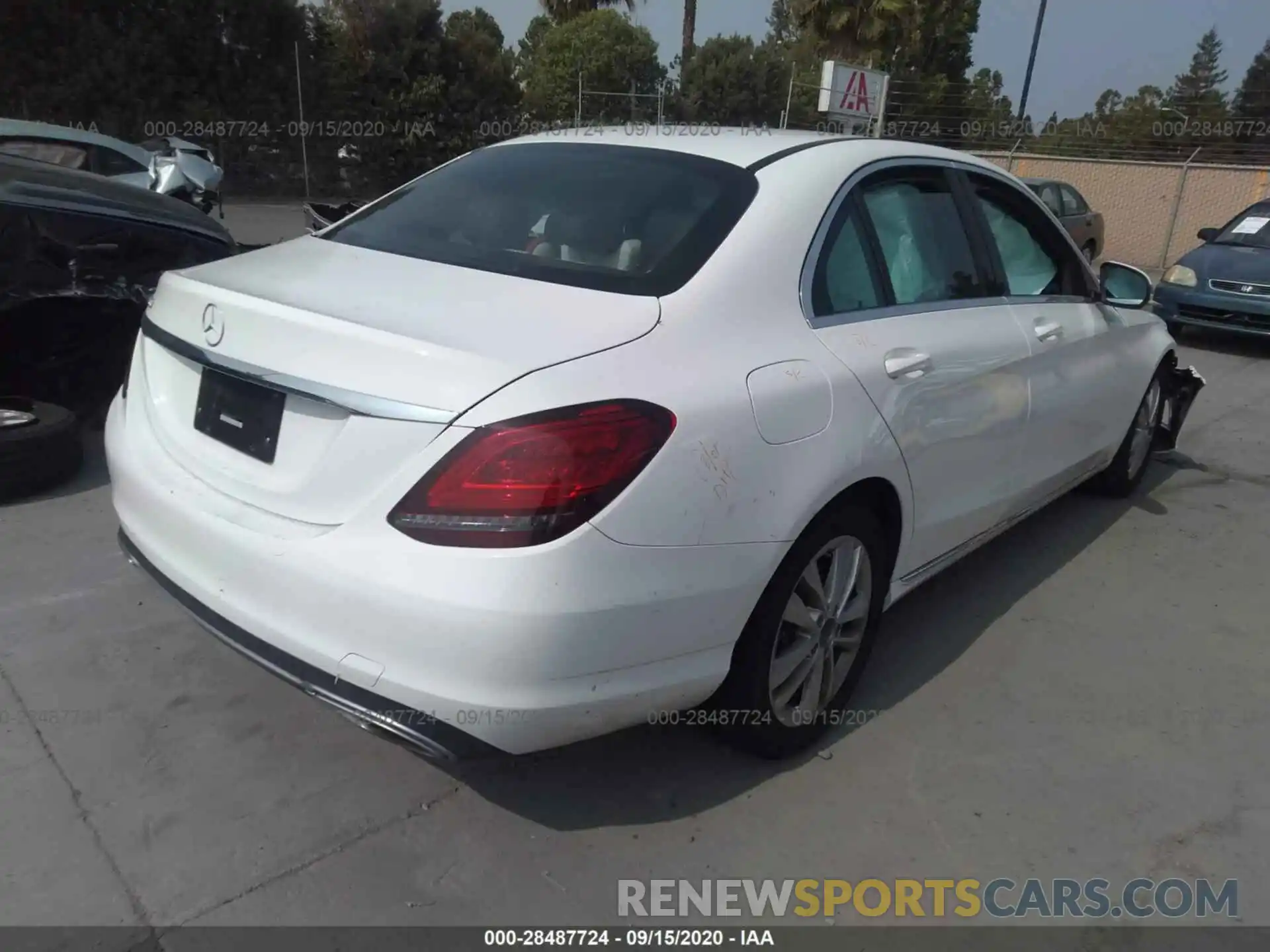 4 Photograph of a damaged car 55SWF8DB0KU291783 MERCEDES-BENZ C-CLASS 2019