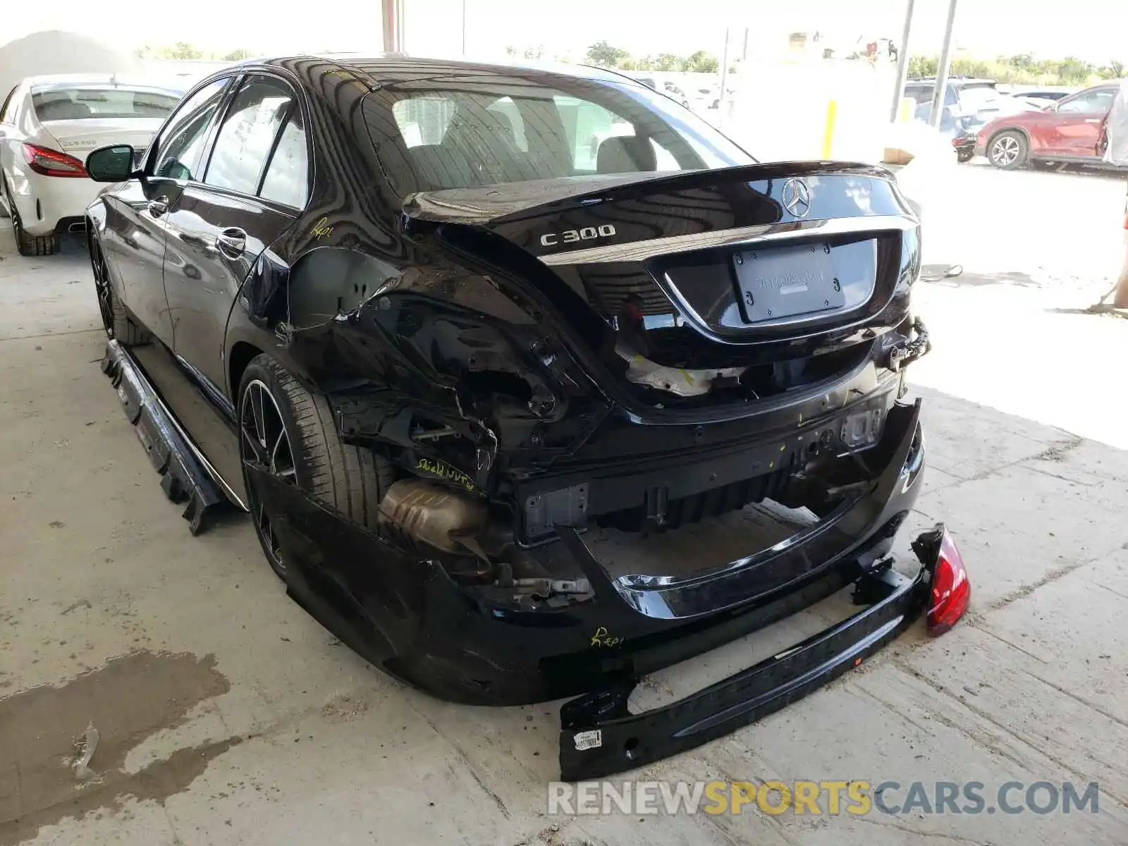 3 Фотография поврежденного автомобиля 55SWF8DB0KU295042 MERCEDES-BENZ C CLASS 2019