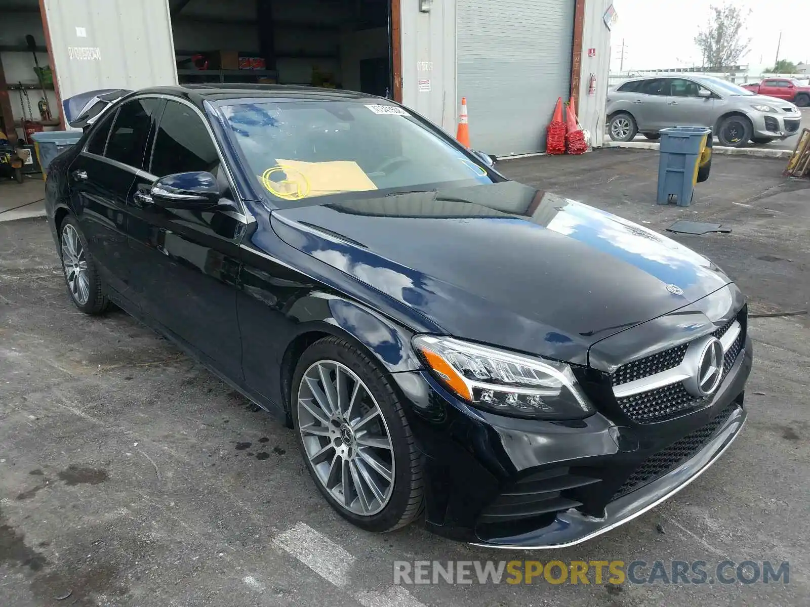 1 Photograph of a damaged car 55SWF8DB0KU297499 MERCEDES-BENZ C CLASS 2019