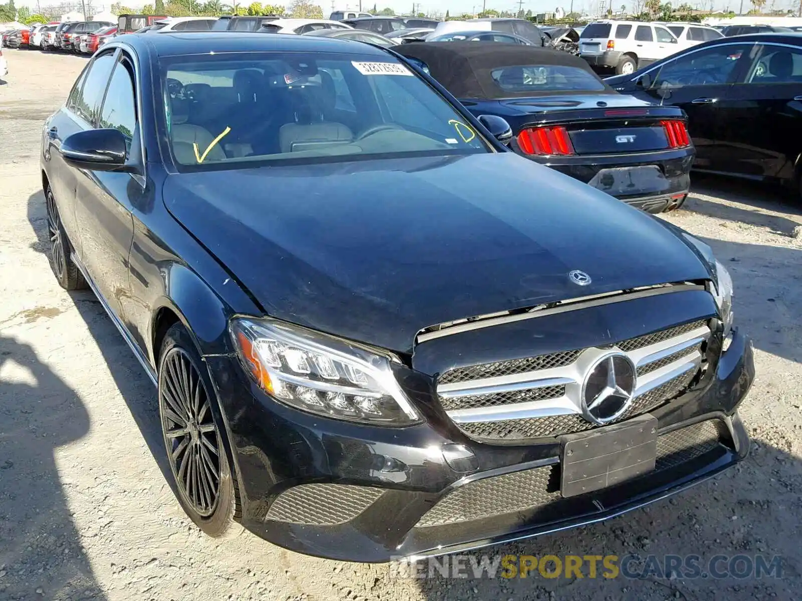 1 Photograph of a damaged car 55SWF8DB0KU299981 MERCEDES-BENZ C CLASS 2019