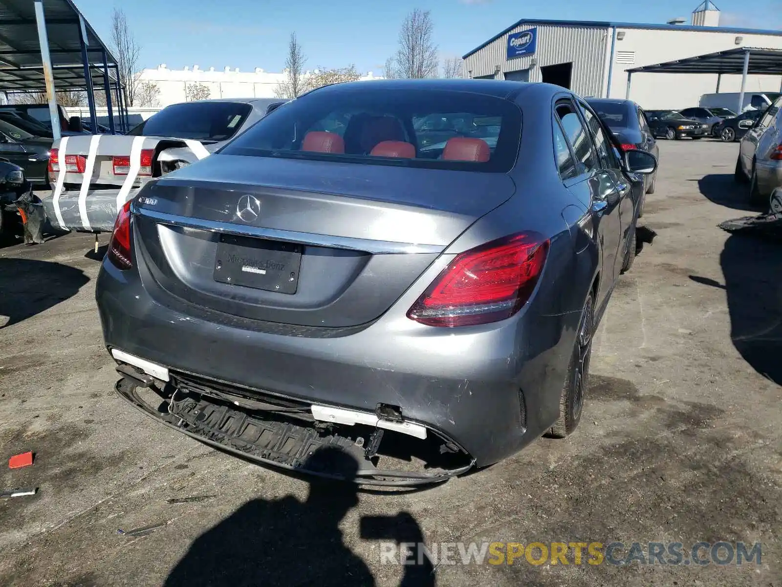 4 Photograph of a damaged car 55SWF8DB0KU300398 MERCEDES-BENZ C CLASS 2019