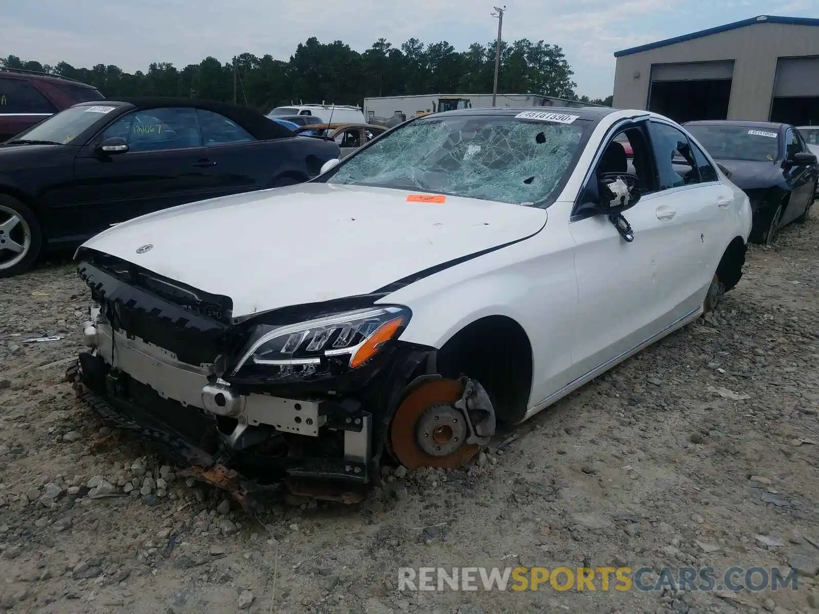 2 Photograph of a damaged car 55SWF8DB0KU300434 MERCEDES-BENZ C CLASS 2019