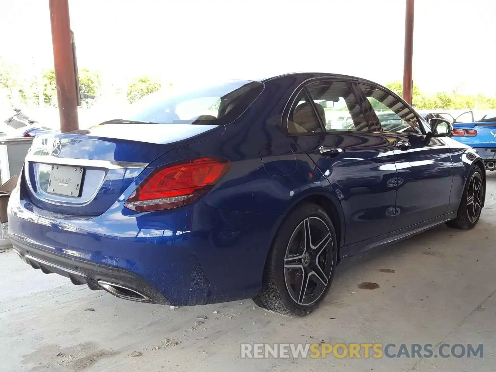 4 Photograph of a damaged car 55SWF8DB0KU301096 MERCEDES-BENZ C CLASS 2019