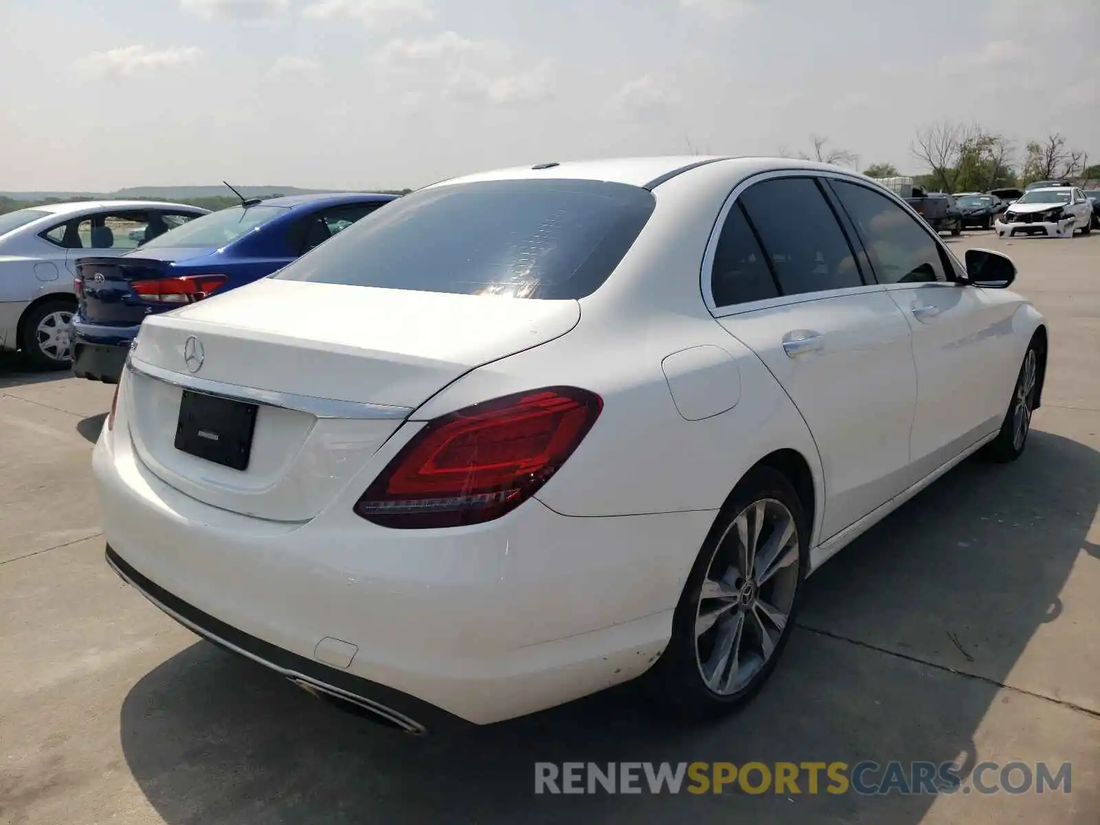 4 Photograph of a damaged car 55SWF8DB0KU301857 MERCEDES-BENZ C-CLASS 2019