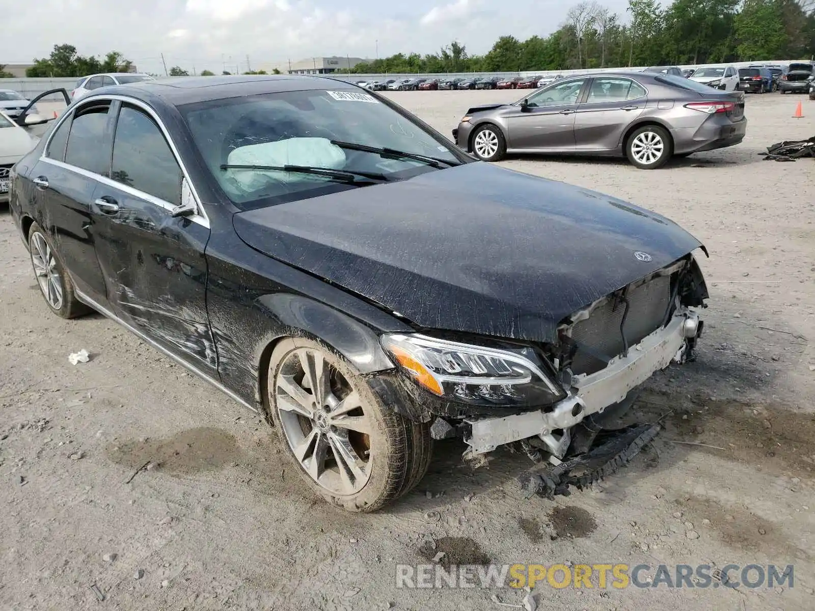 9 Photograph of a damaged car 55SWF8DB0KU306363 MERCEDES-BENZ C CLASS 2019