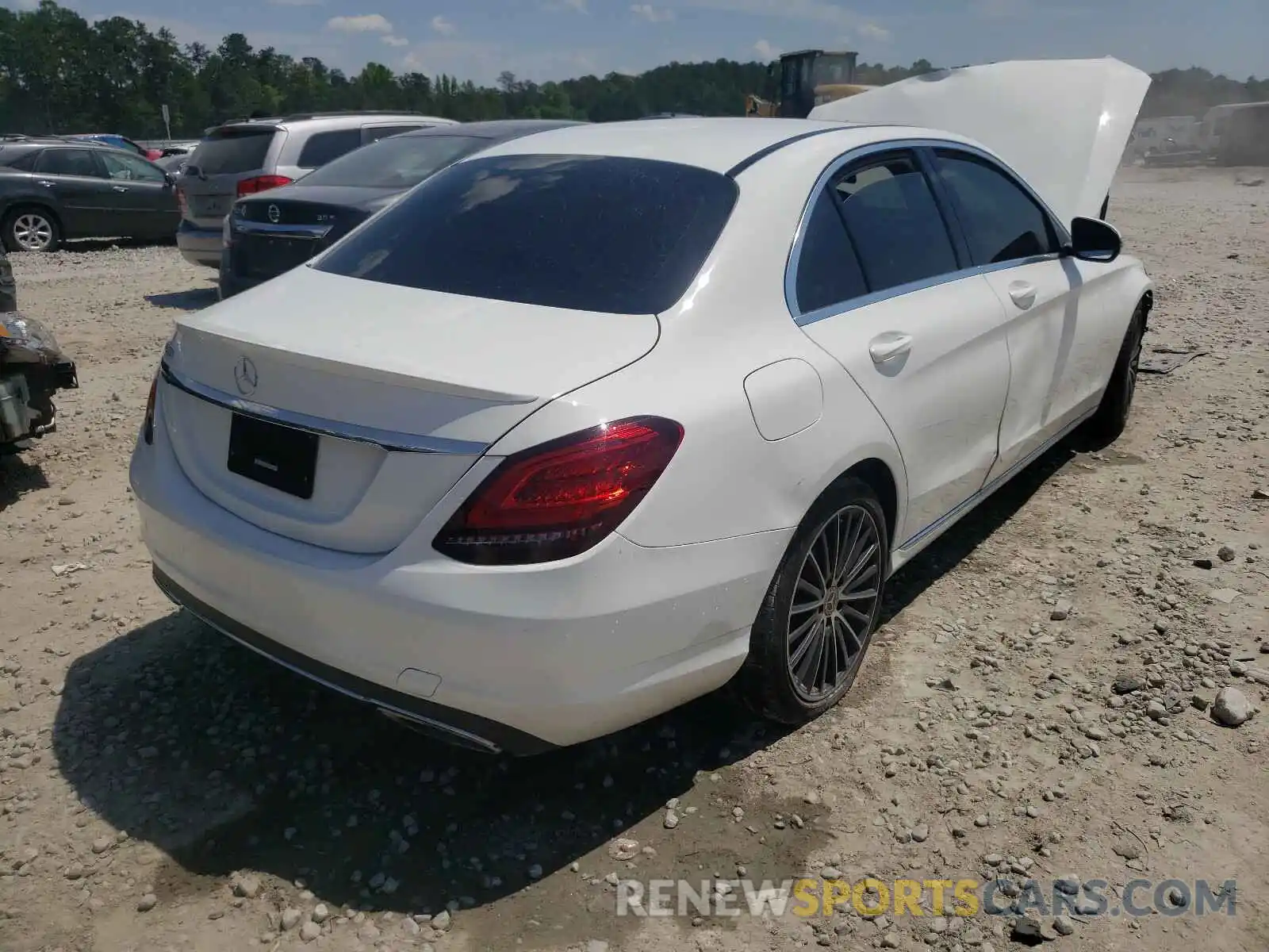 4 Photograph of a damaged car 55SWF8DB0KU308064 MERCEDES-BENZ C CLASS 2019