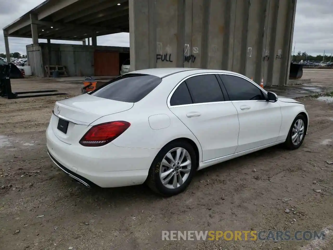 4 Фотография поврежденного автомобиля 55SWF8DB0KU315144 MERCEDES-BENZ C-CLASS 2019